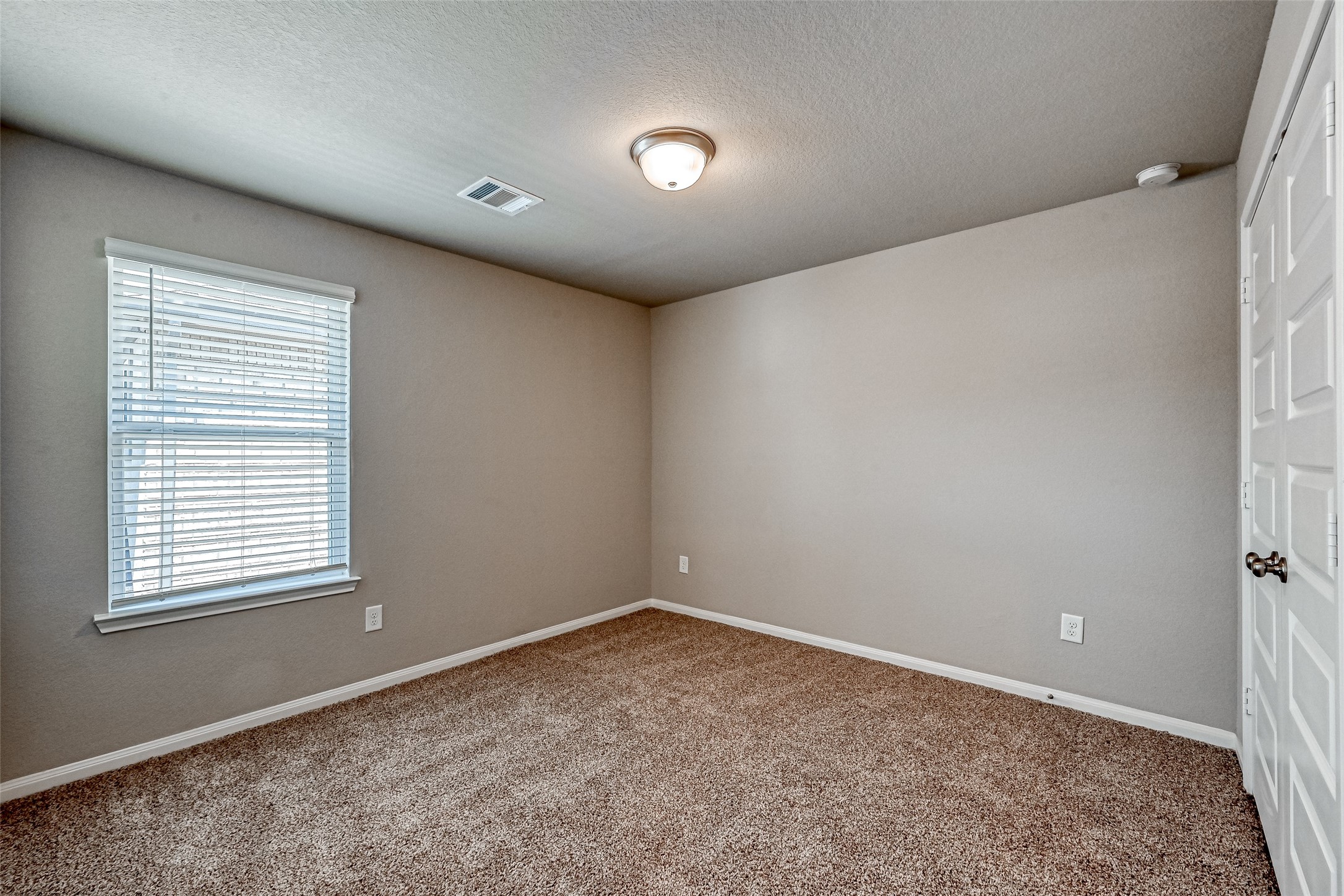 17629 Rosette Grass Drive Property Photo 10