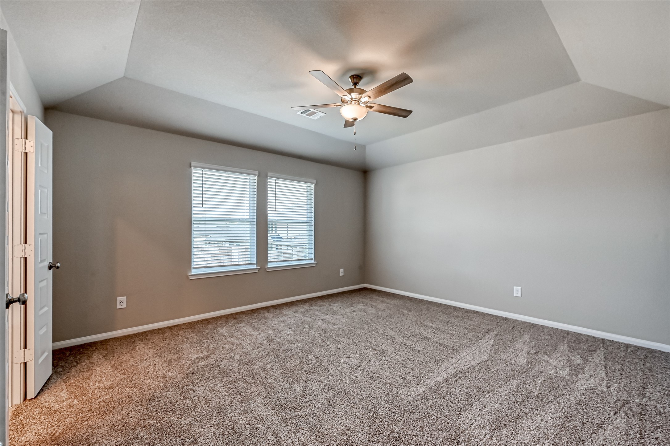 17629 Rosette Grass Drive Property Photo 11