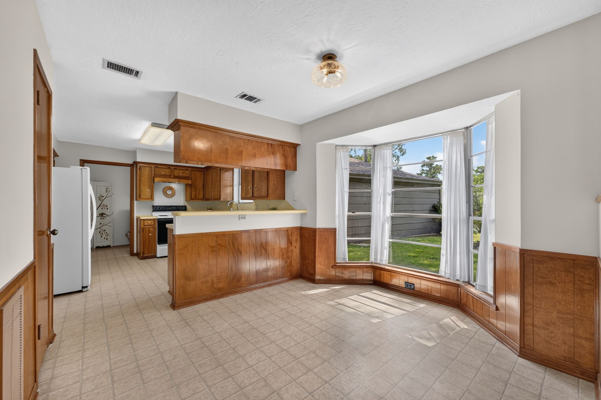 7063 Windy Pines Drive Property Photo 7
