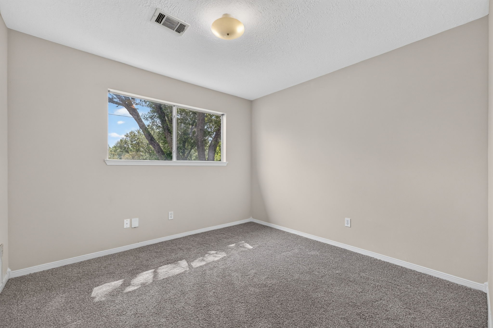 7063 Windy Pines Drive Property Photo 16