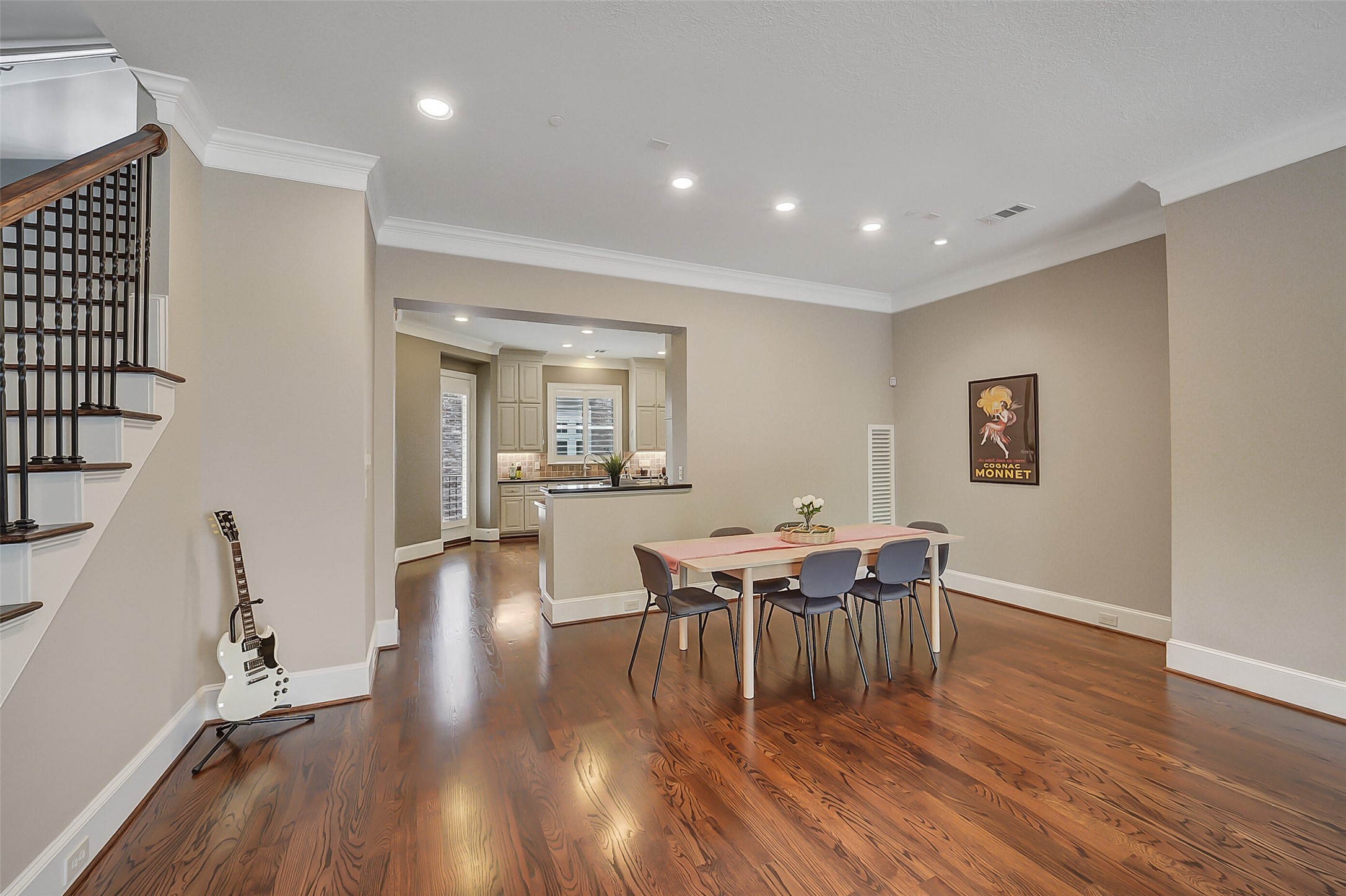 1374 Lake Pointe Parkway Property Photo 8