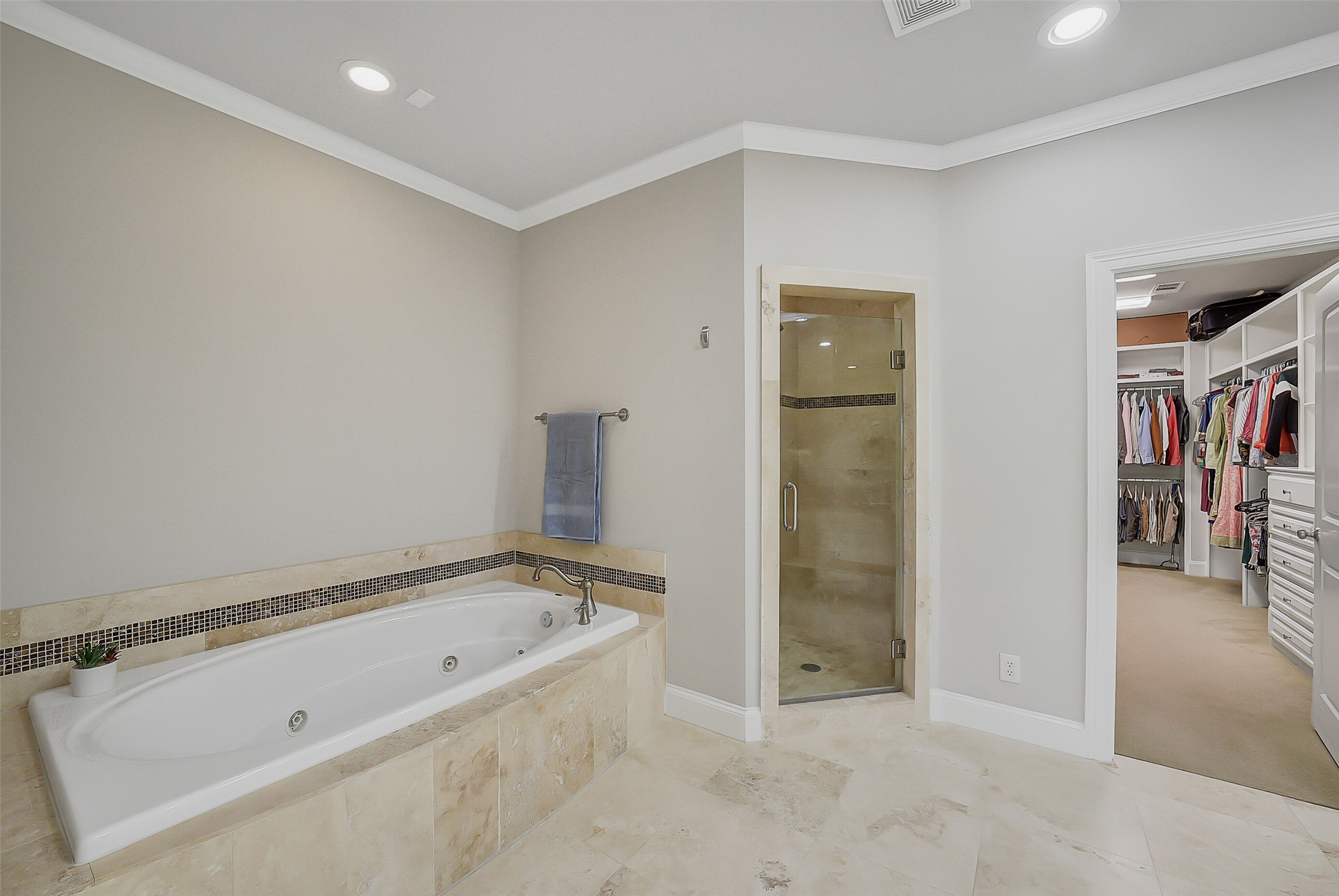 1374 Lake Pointe Parkway Property Photo 21