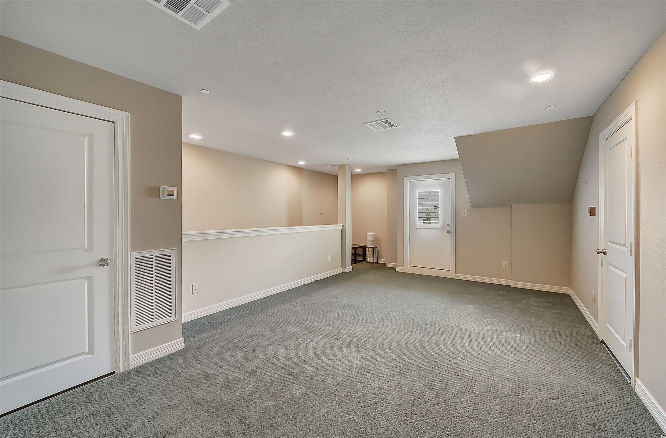 1374 Lake Pointe Parkway Property Photo 27