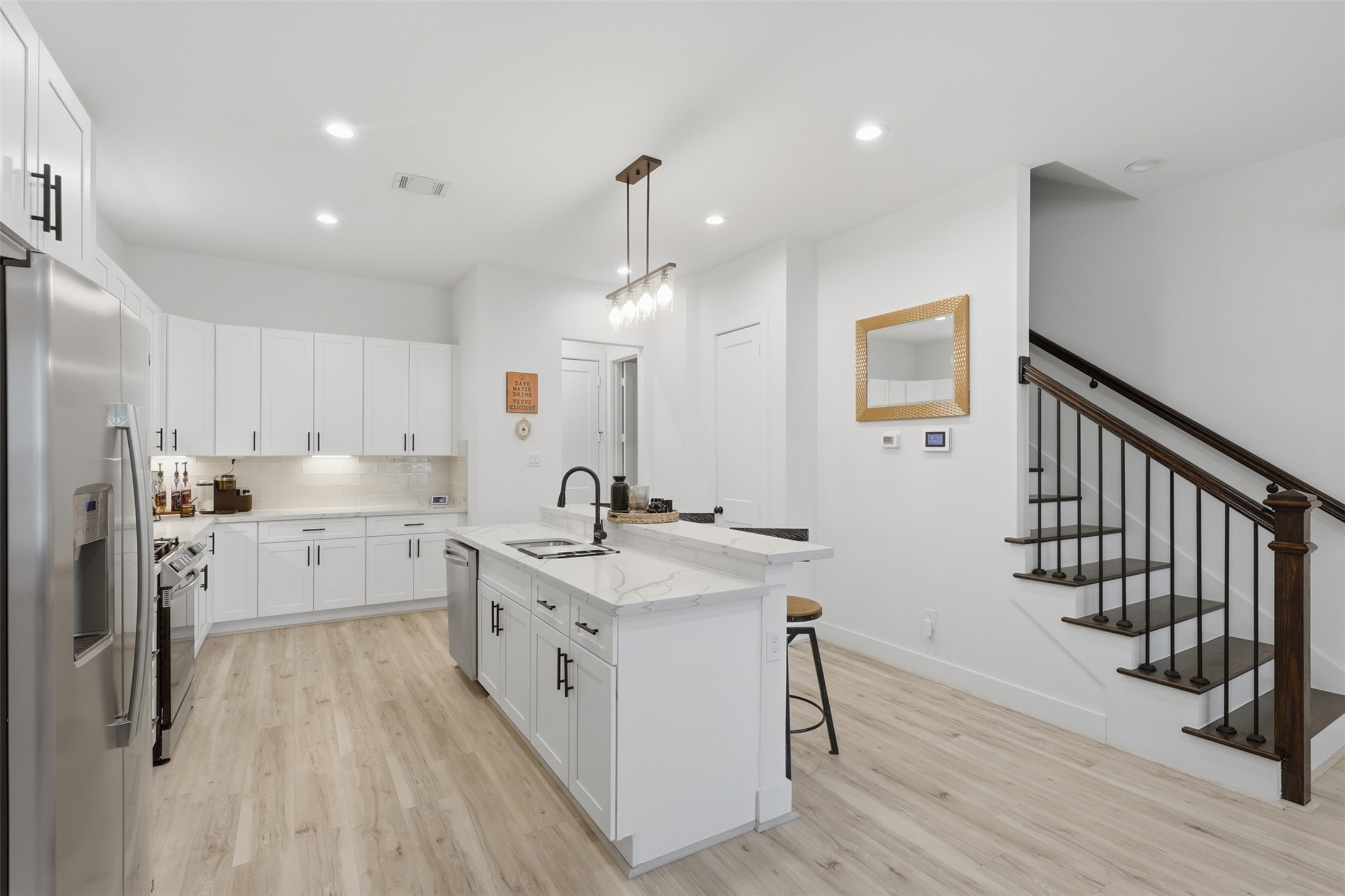 6833 Paris Street Property Photo 8