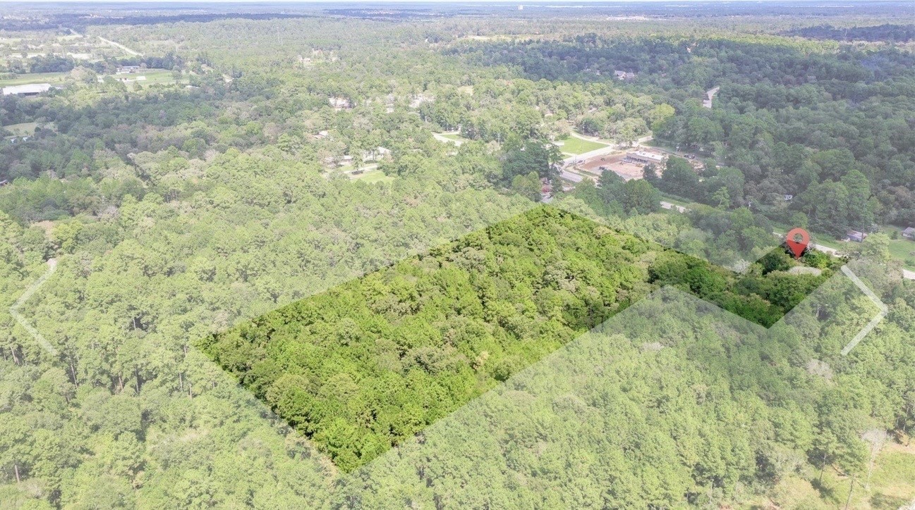 9367 Fm 149 Road Property Photo 2