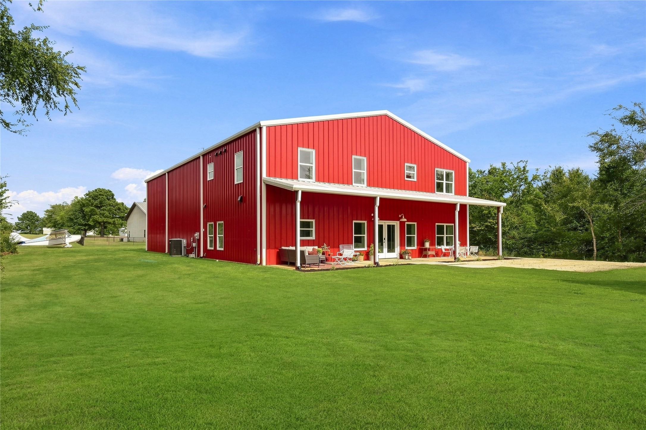 11497 Kitty Hawk Drive Property Photo 3