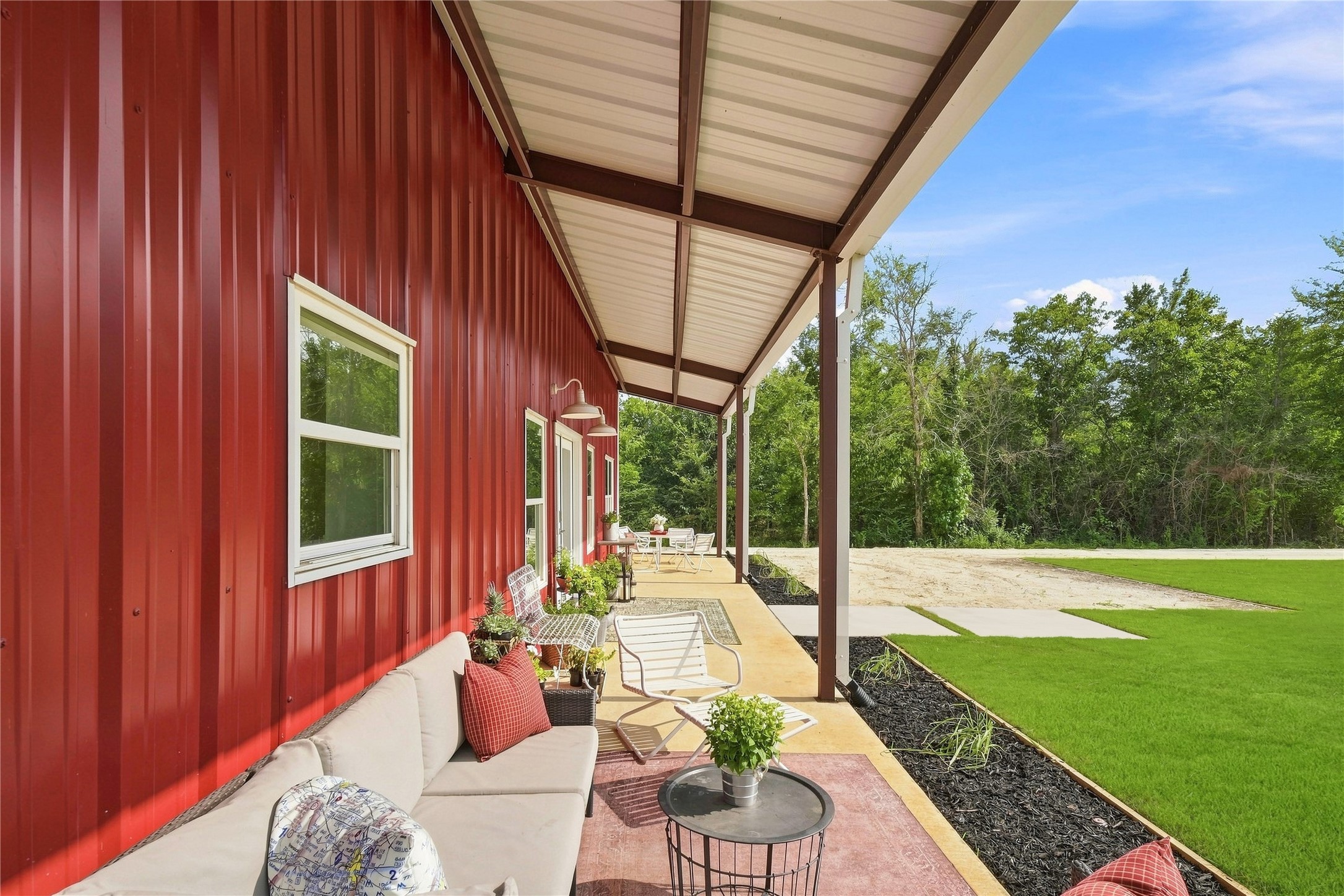 11497 Kitty Hawk Drive Property Photo 4