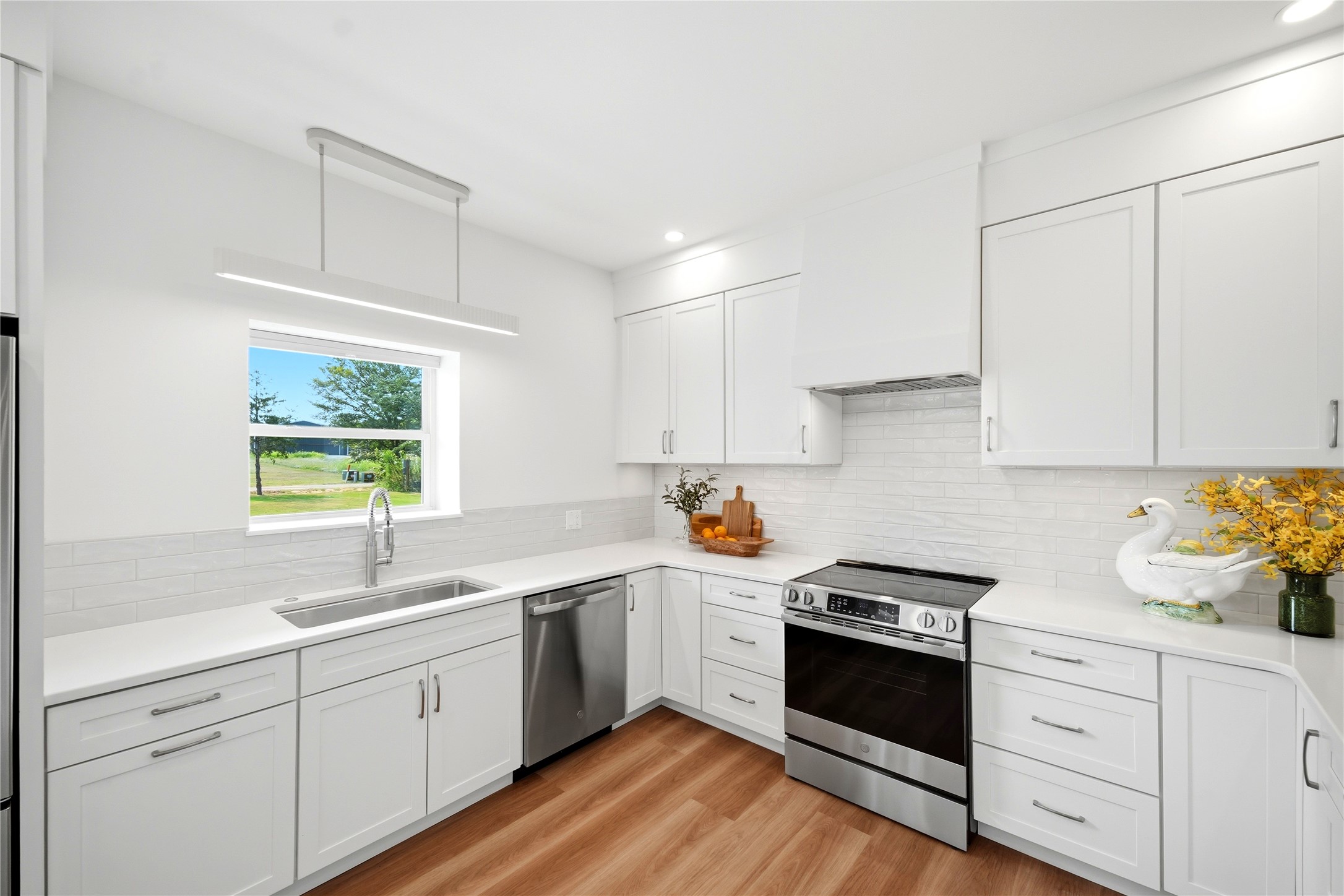 11497 Kitty Hawk Drive Property Photo 16