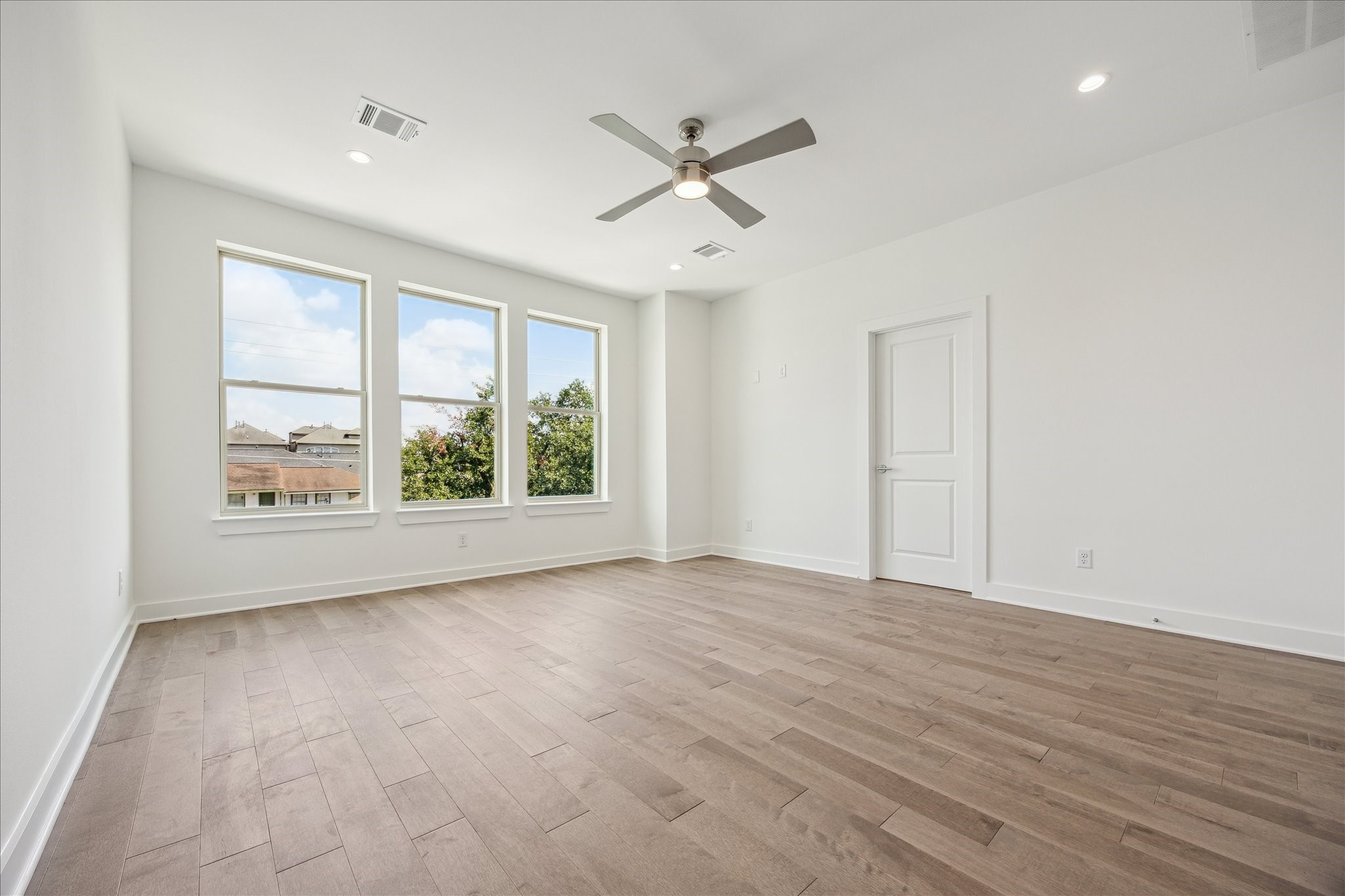 1607 Roy Street Property Photo 24