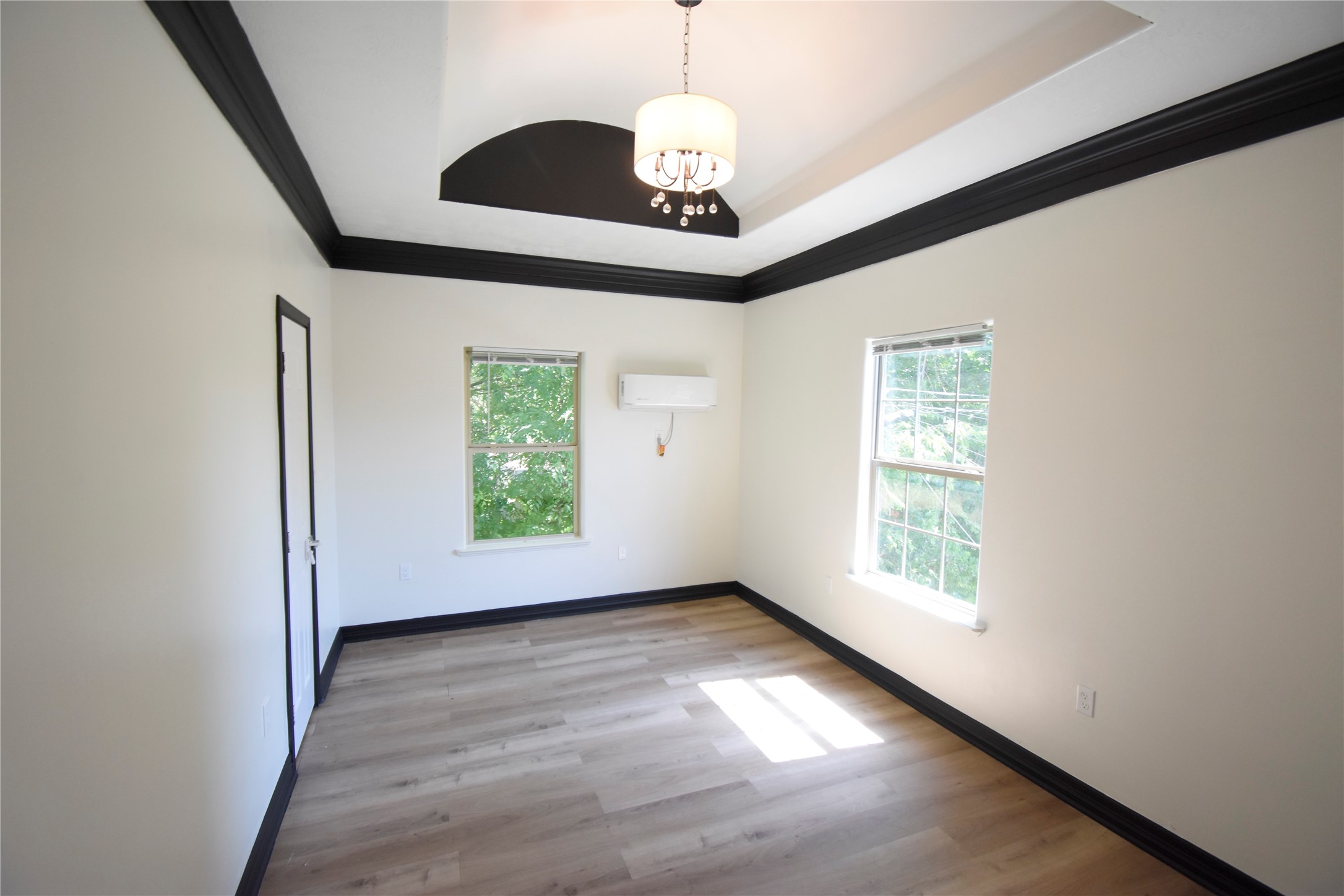 104 Virginia Property Photo 6