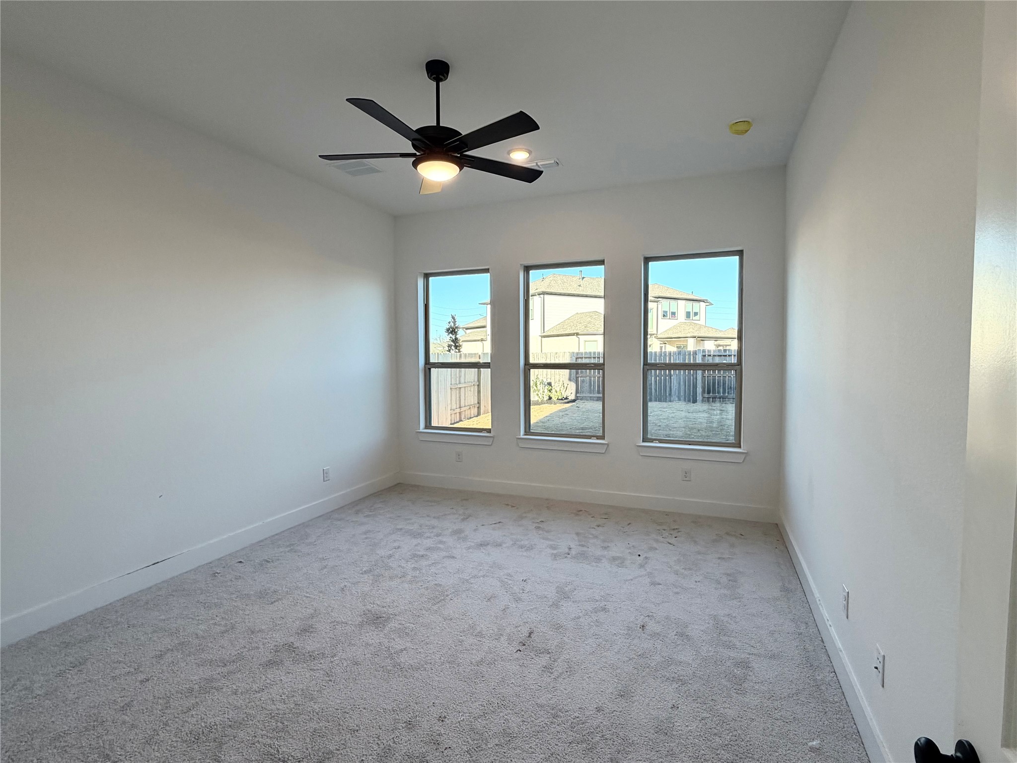 4542 Southpoint Road Property Photo 11
