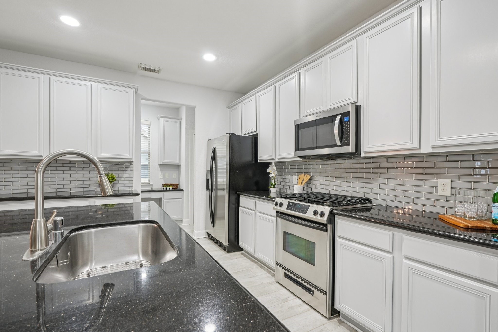 90 Panterra Way Property Photo 12