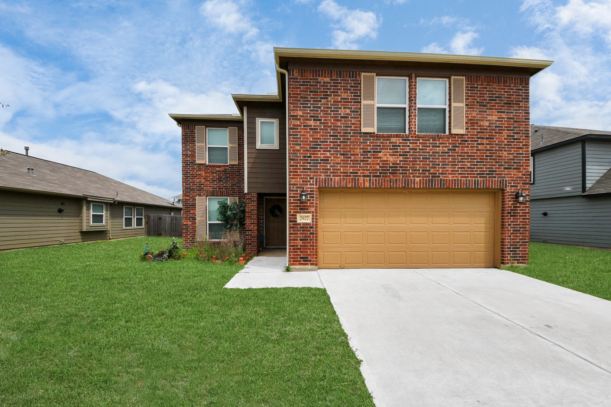 2927 Silverhorn Lane Property Photo 1