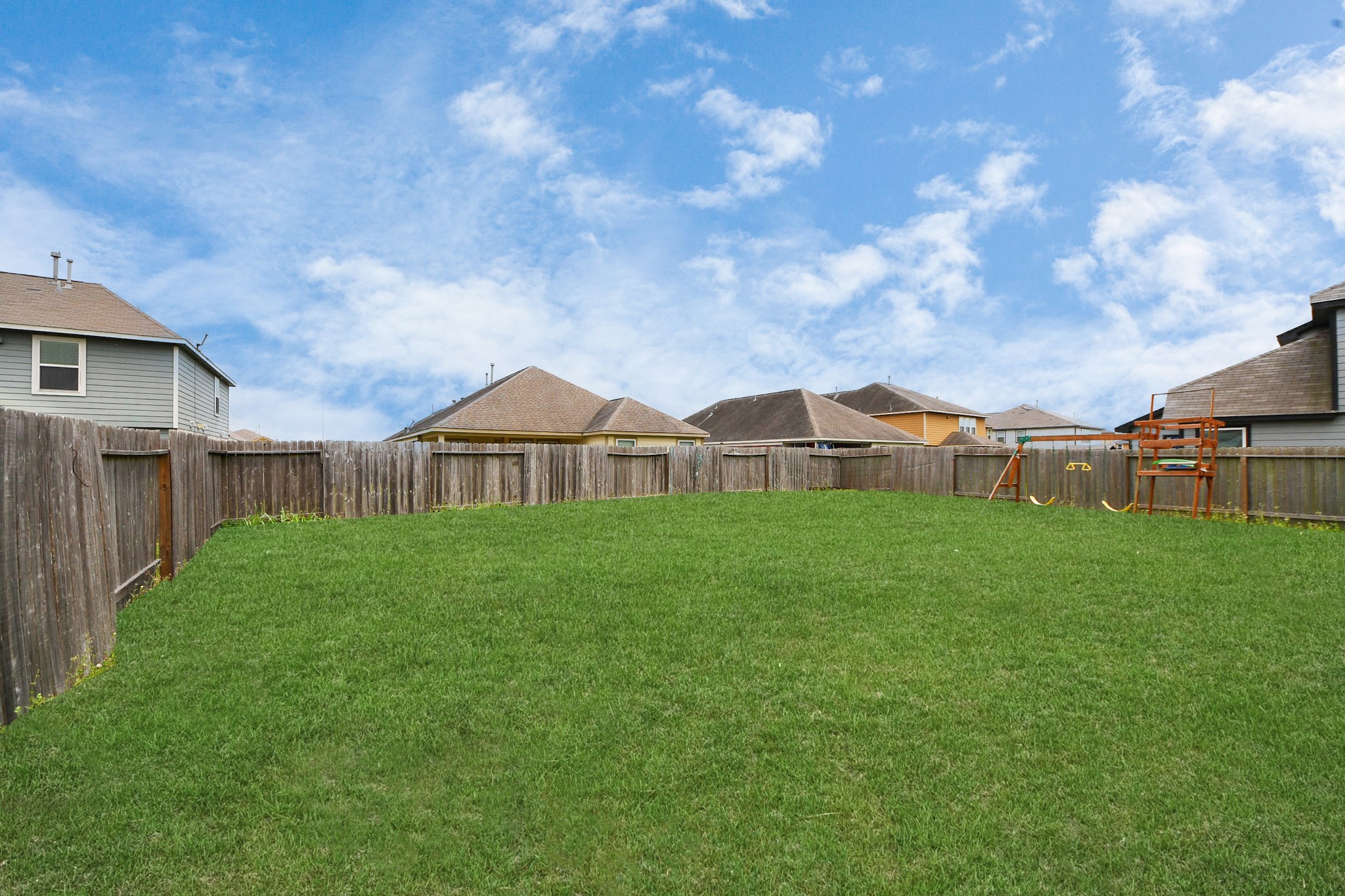 2927 Silverhorn Lane Property Photo 8