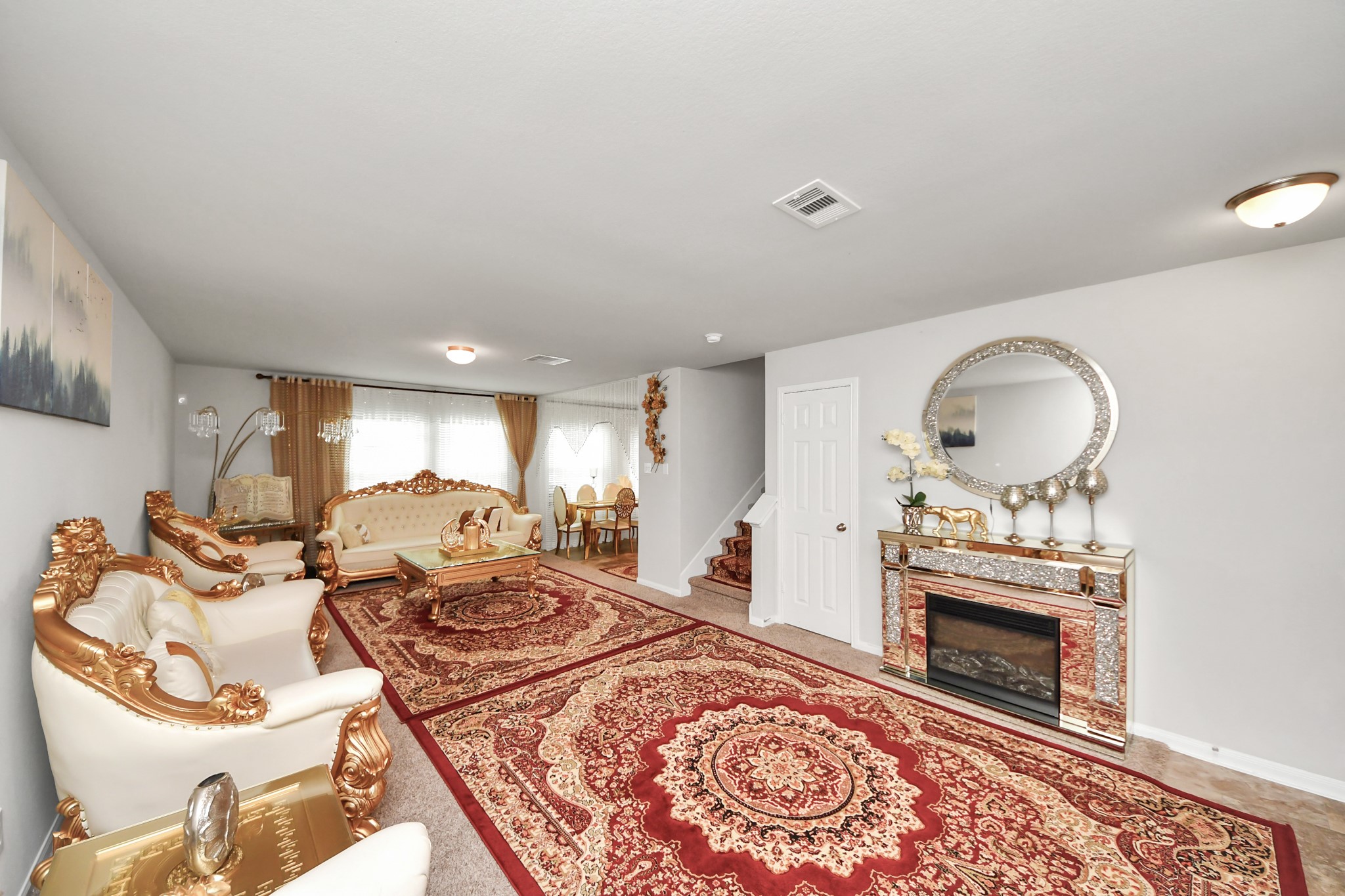 2927 Silverhorn Lane Property Photo 12