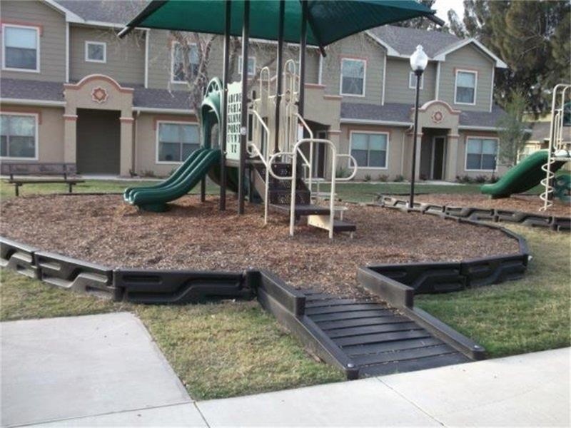 2100 Grapefruit Street Property Photo 4