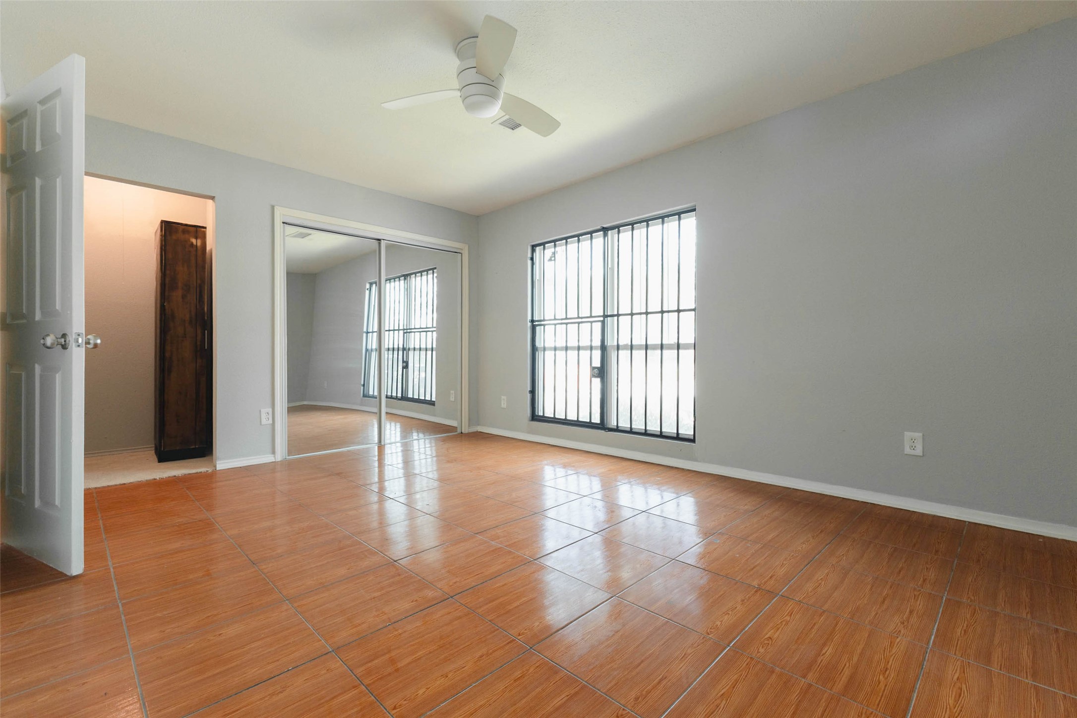 3719 Heatherbrook Drive Property Photo 16