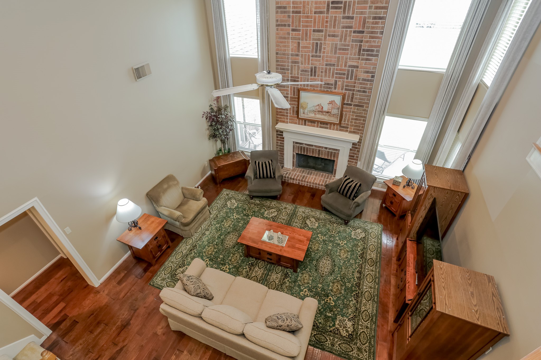 719 Fernglade Drive Property Photo 15