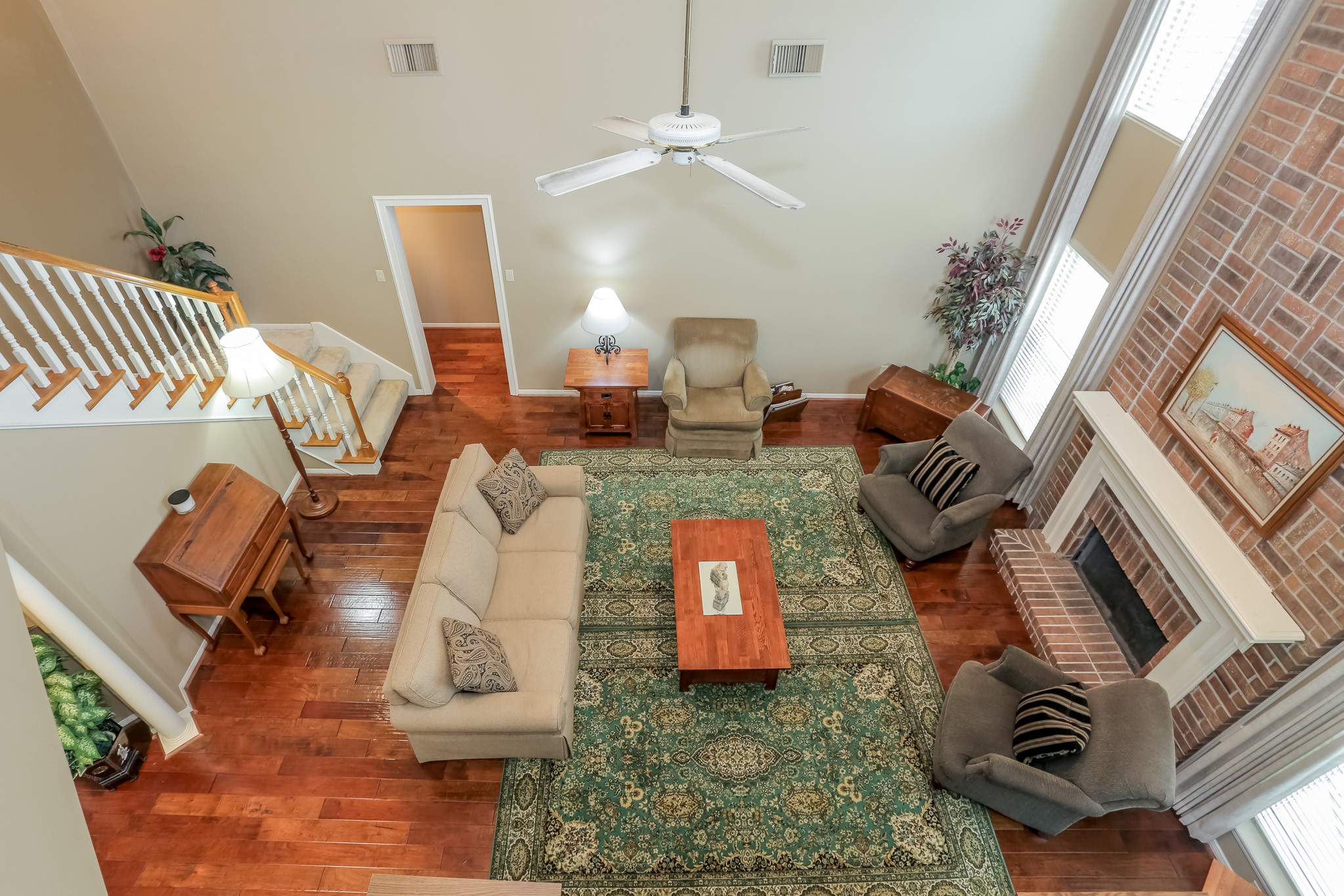 719 Fernglade Drive Property Photo 16
