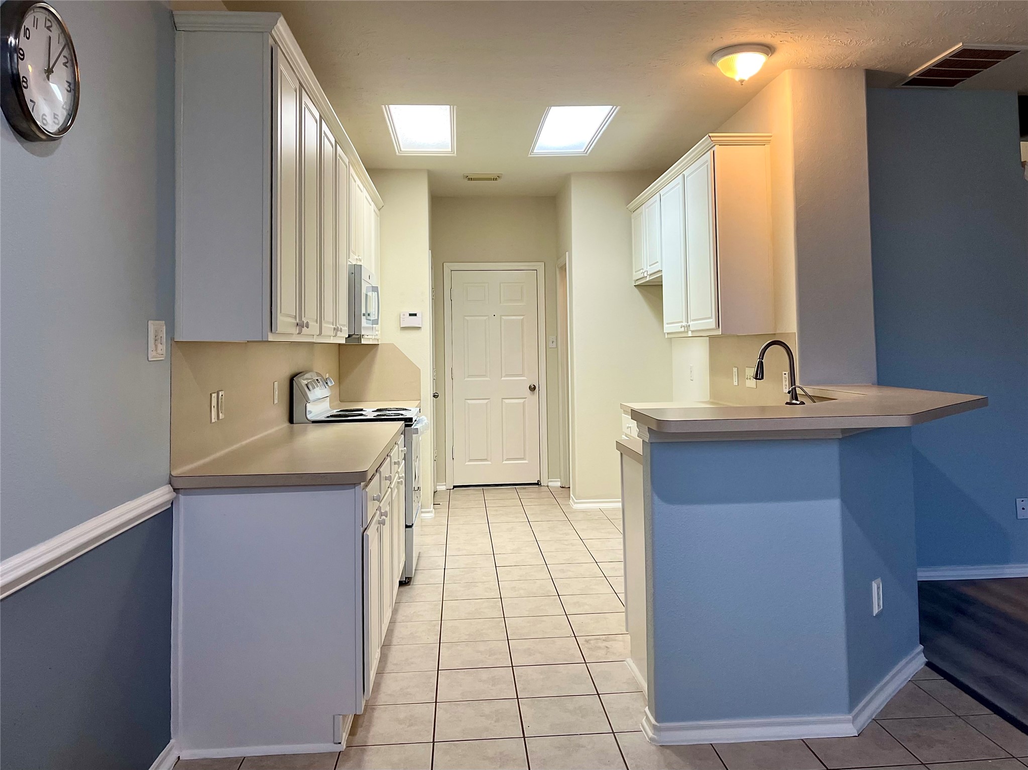 6111 Morningshire Lane Property Photo 10