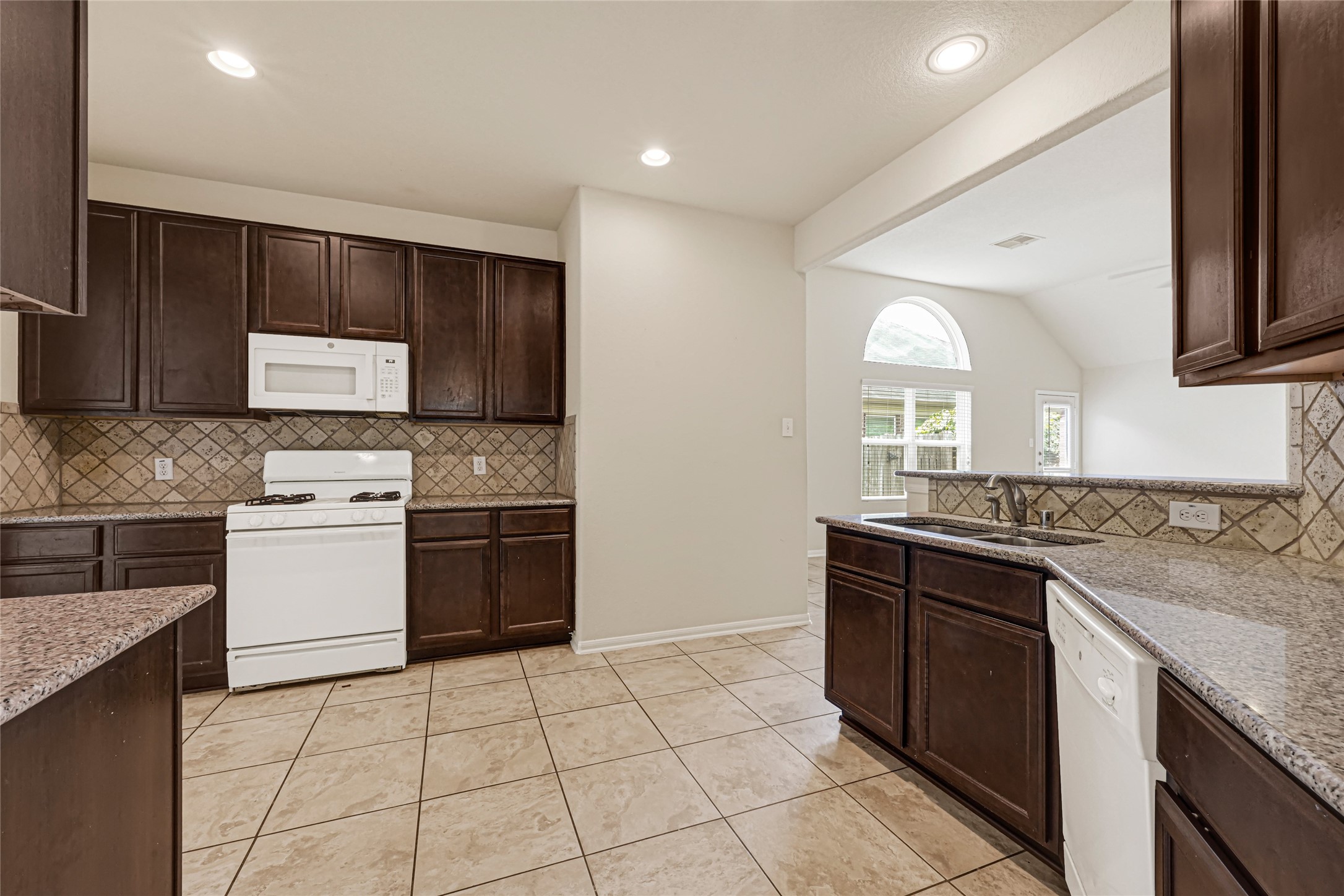 5019 Forest Moss Court Property Photo 13