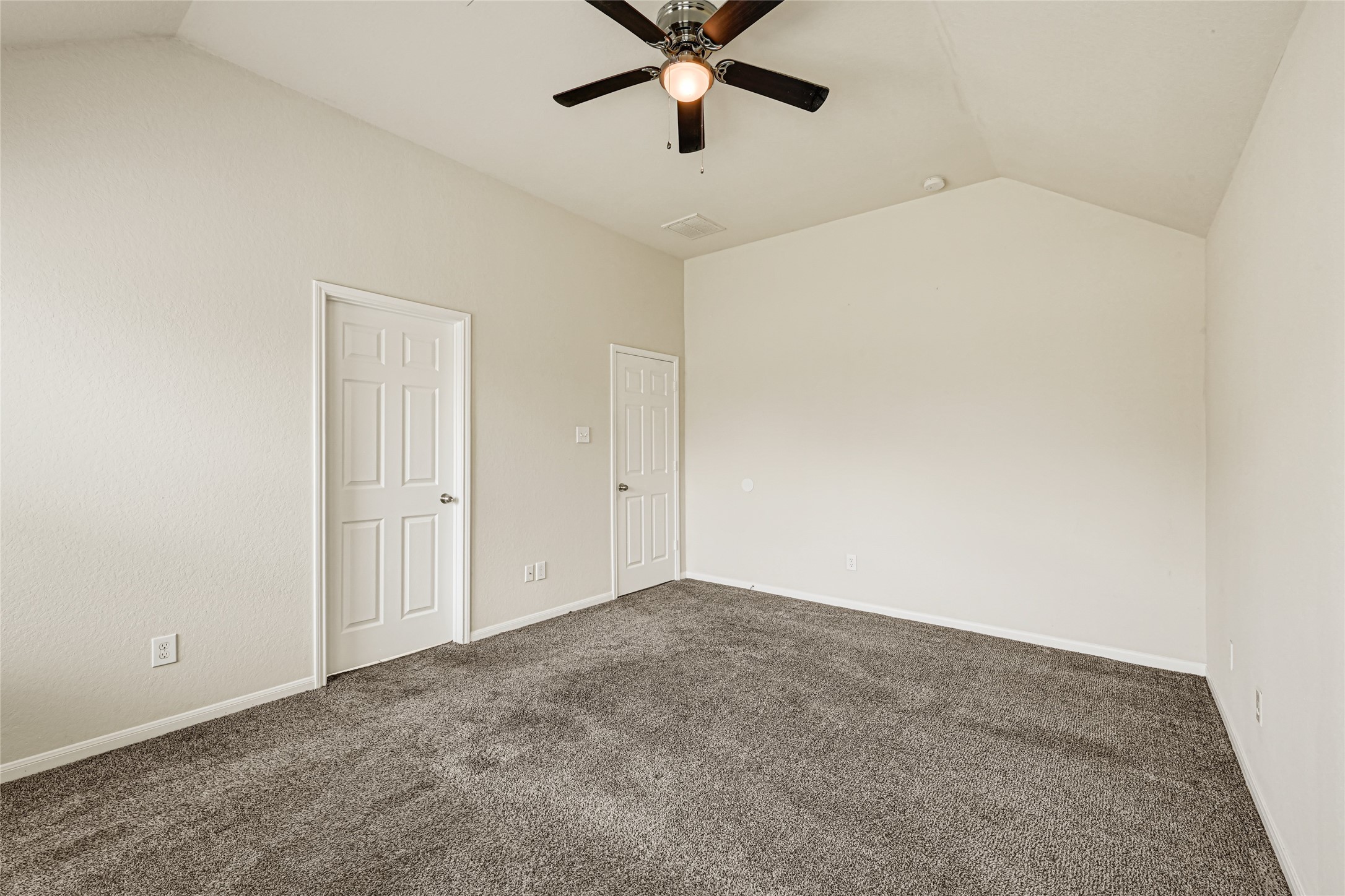 5019 Forest Moss Court Property Photo 21