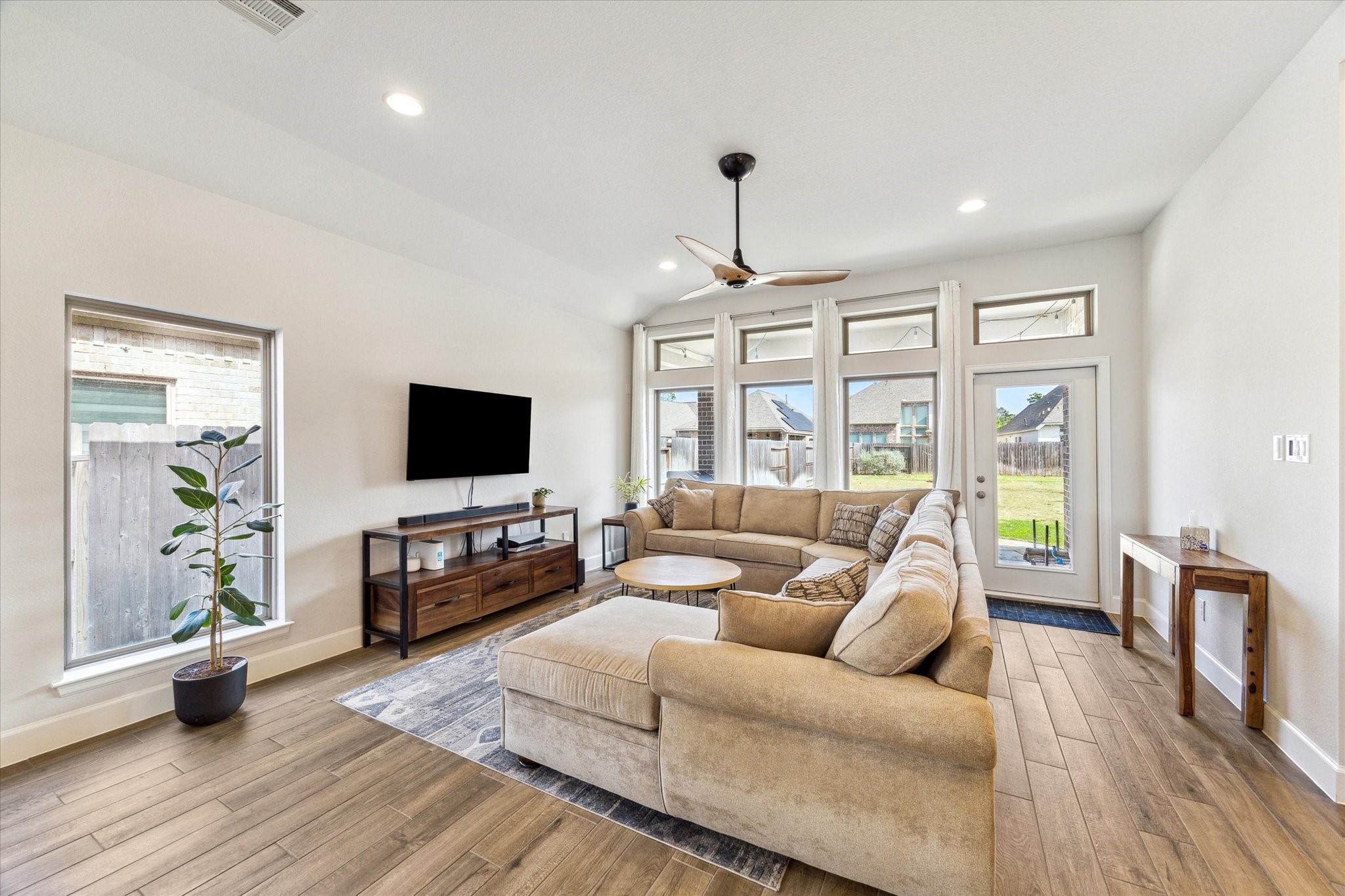 16326 Silver Emperor Street Property Photo 4
