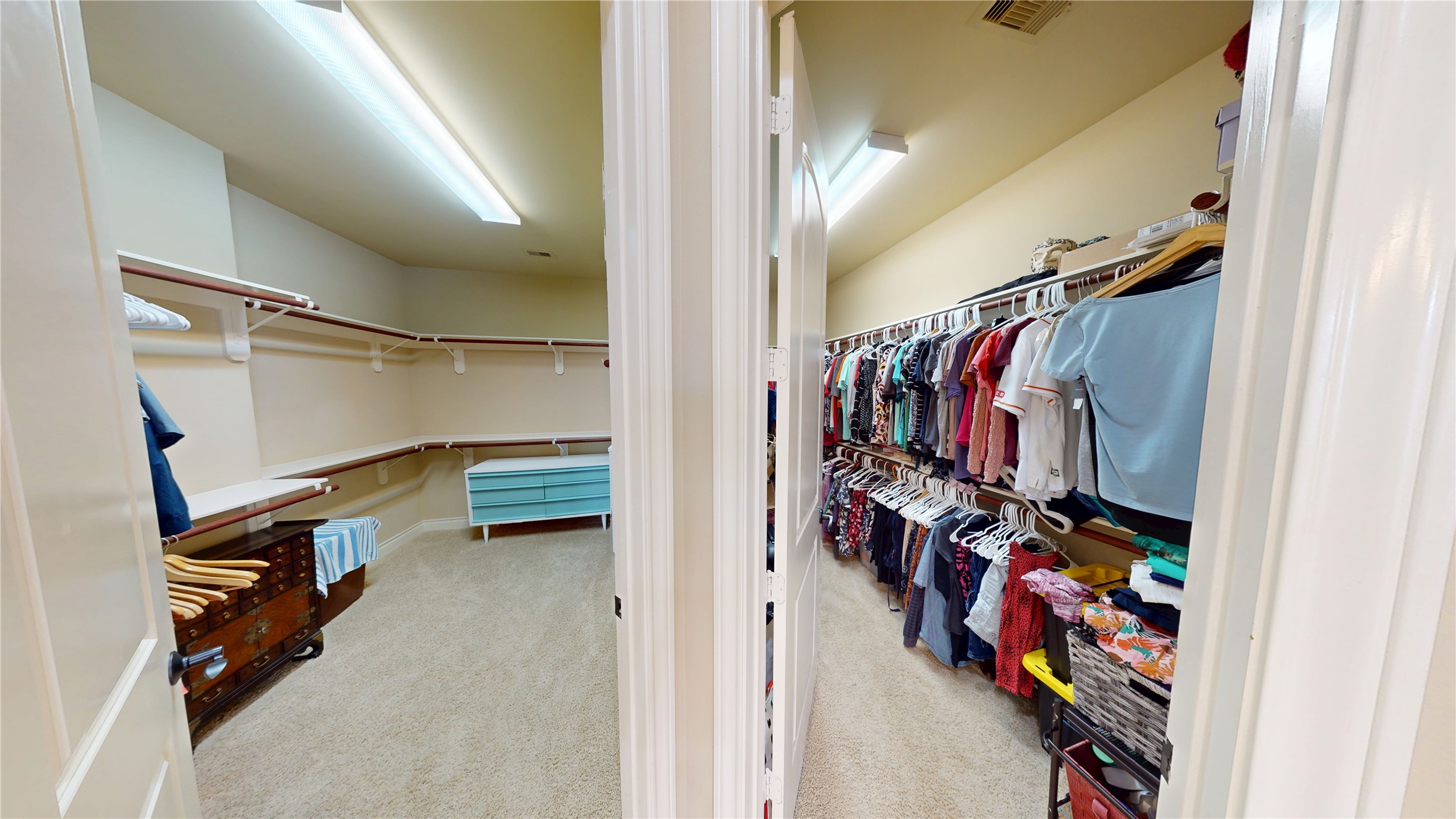 2402 Chesley Park Court Property Photo 13