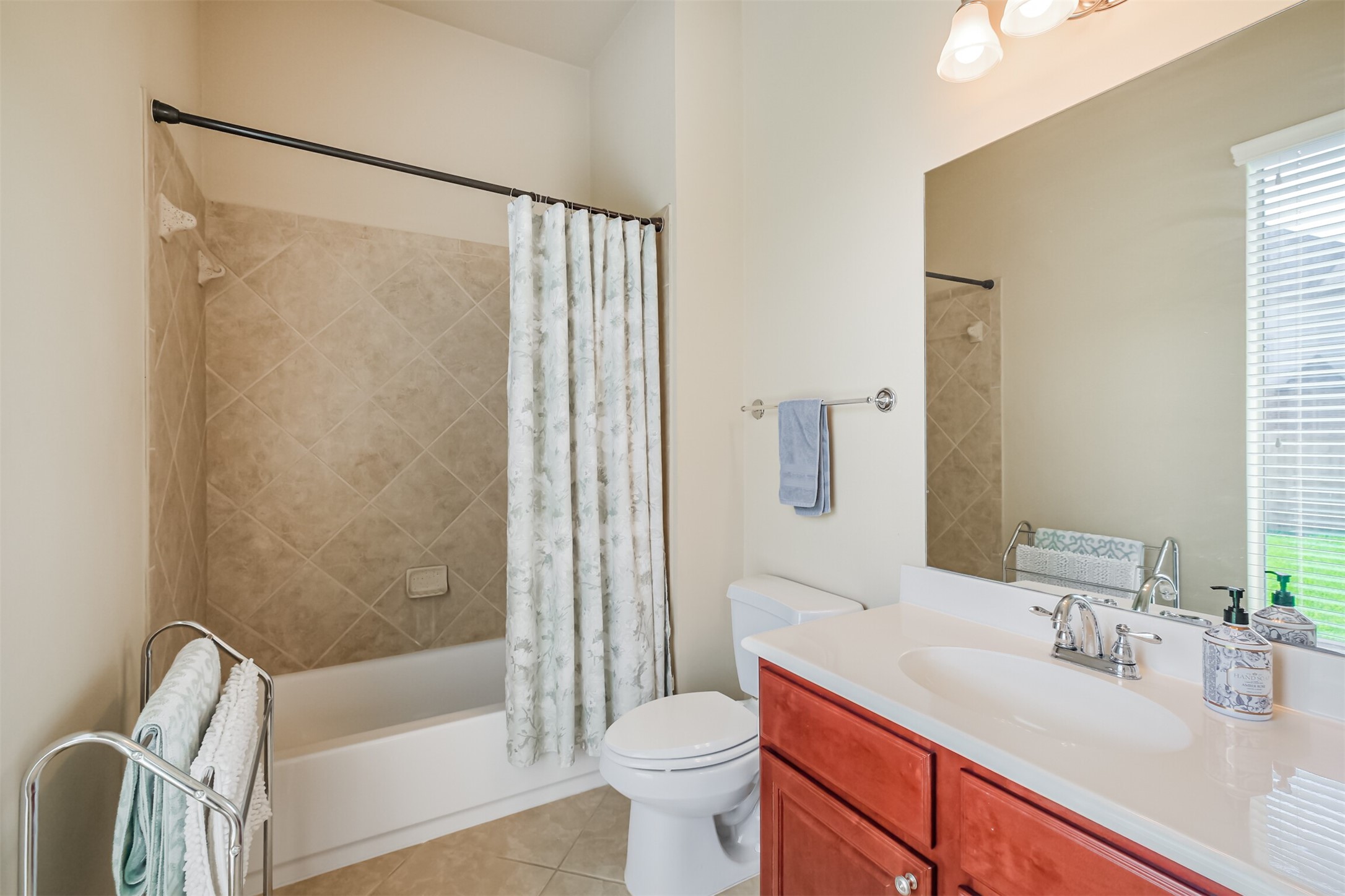 2402 Chesley Park Court Property Photo 18