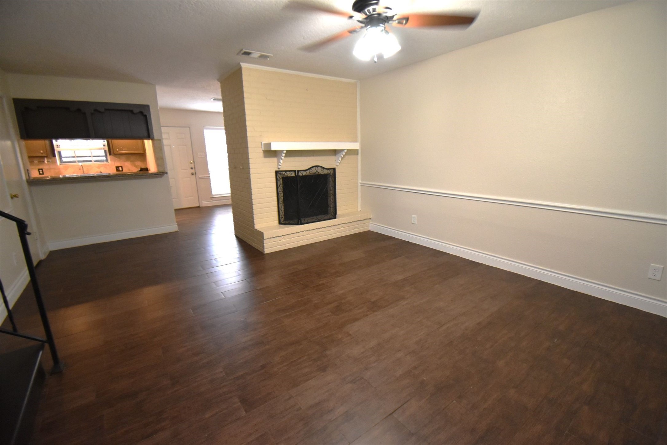 429 Sunset Drive Property Photo 3
