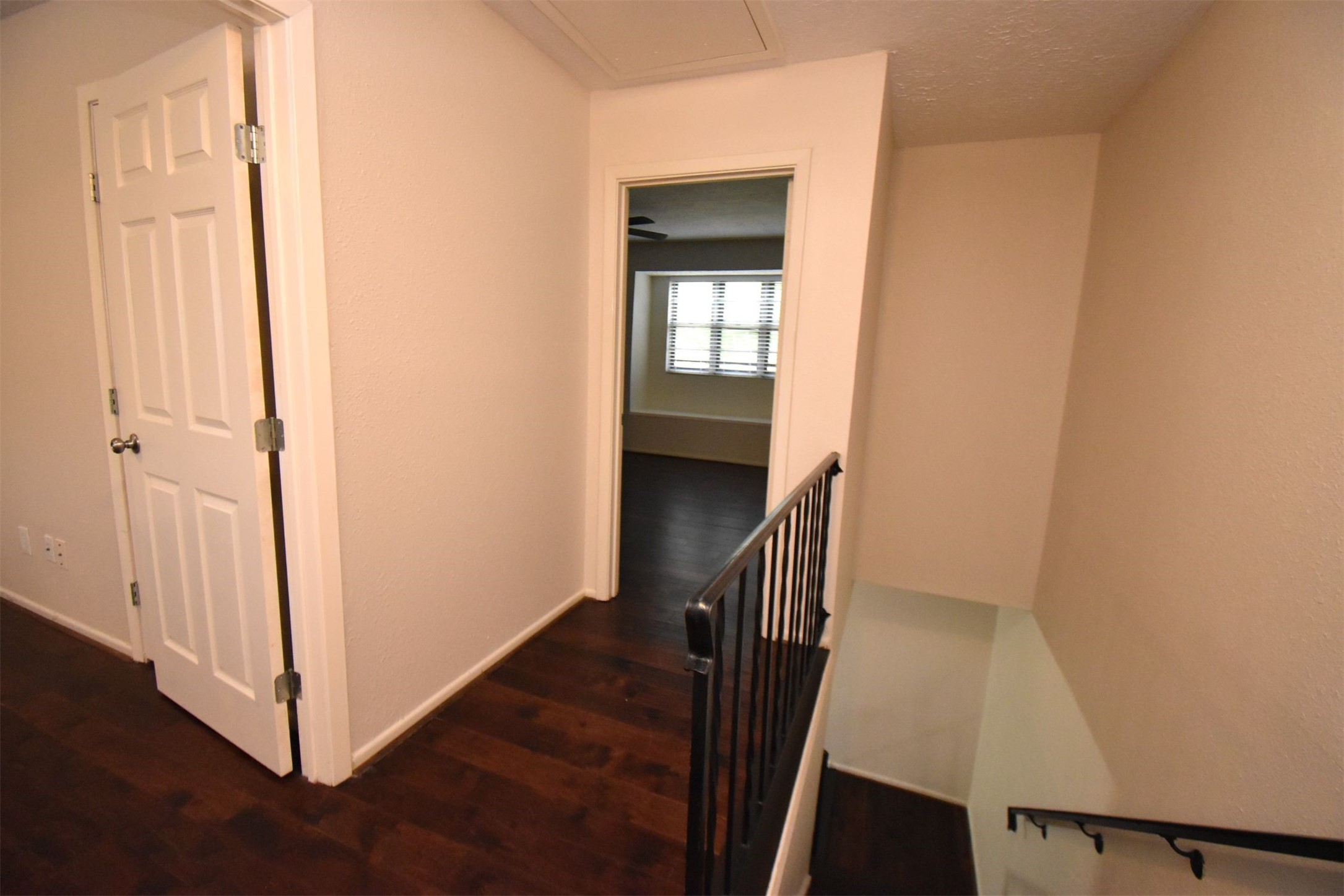 429 Sunset Drive Property Photo 4