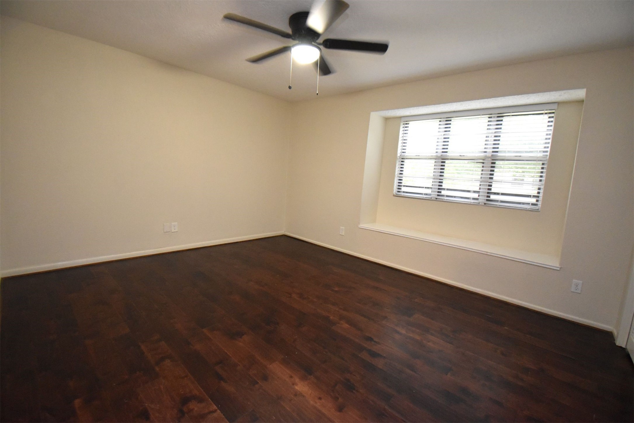 429 Sunset Drive Property Photo 6