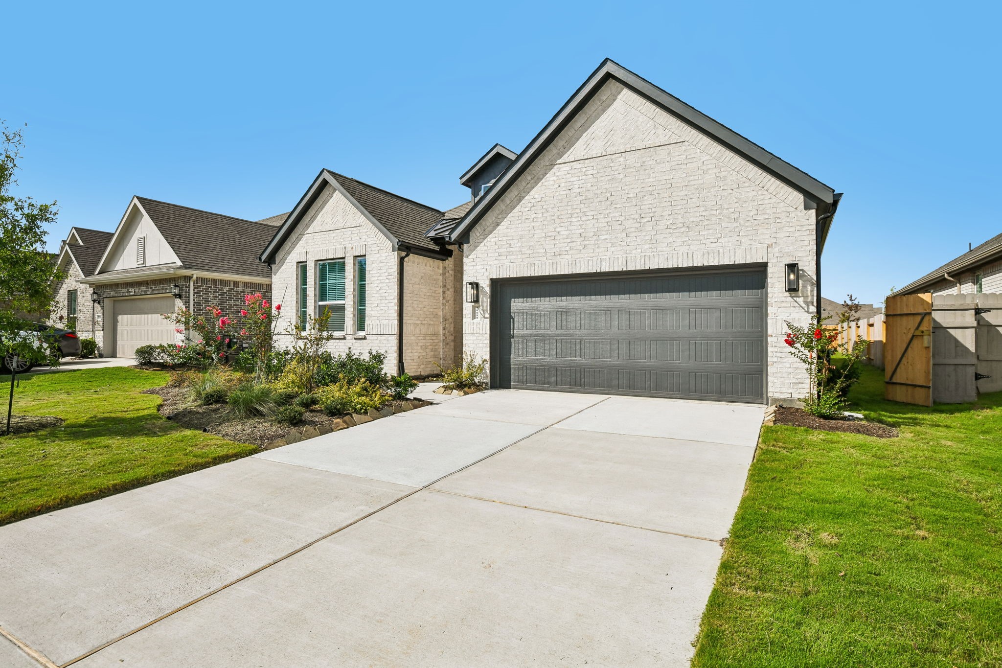 18060 Brennie Bird Lane Property Photo 2