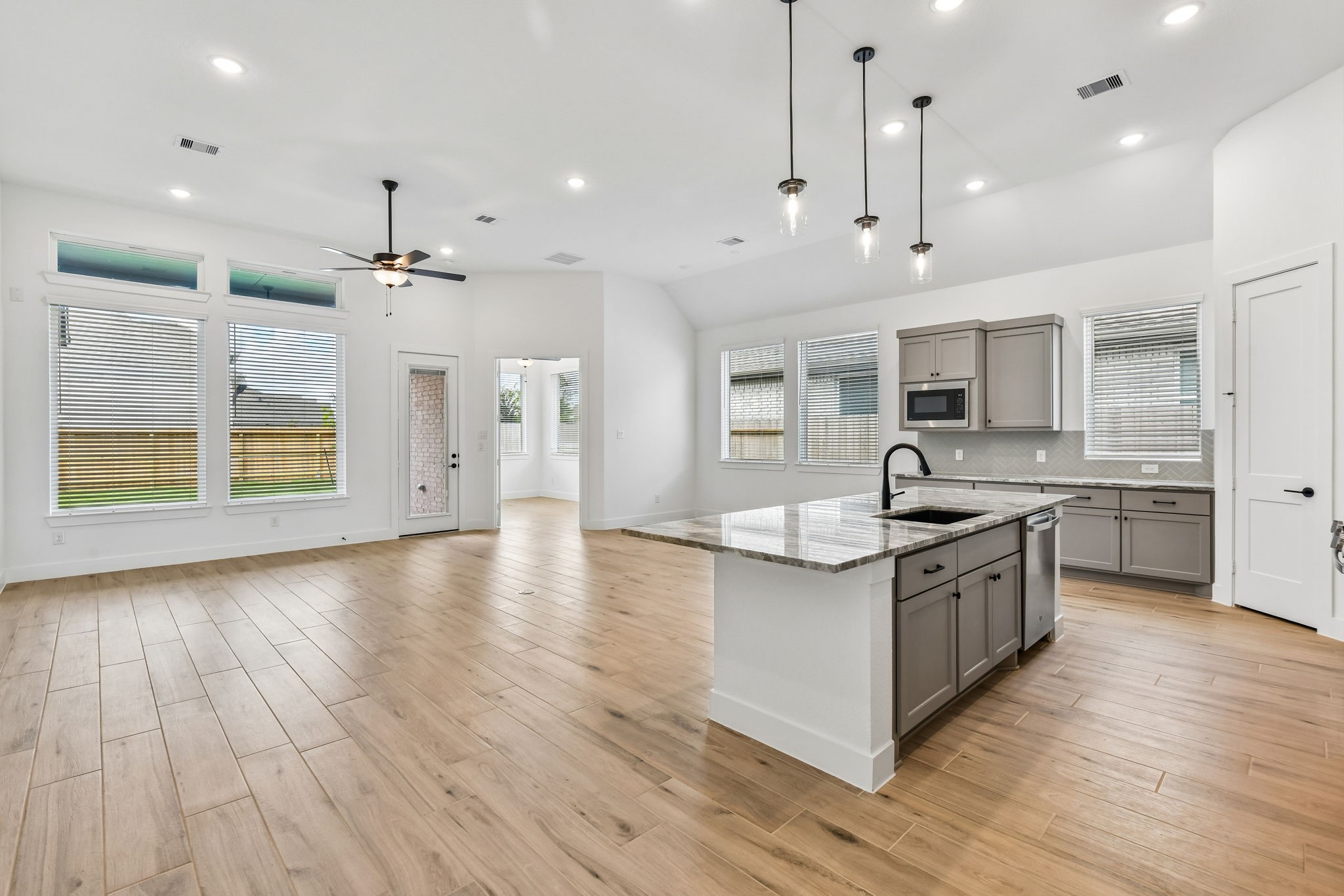 18060 Brennie Bird Lane Property Photo 9