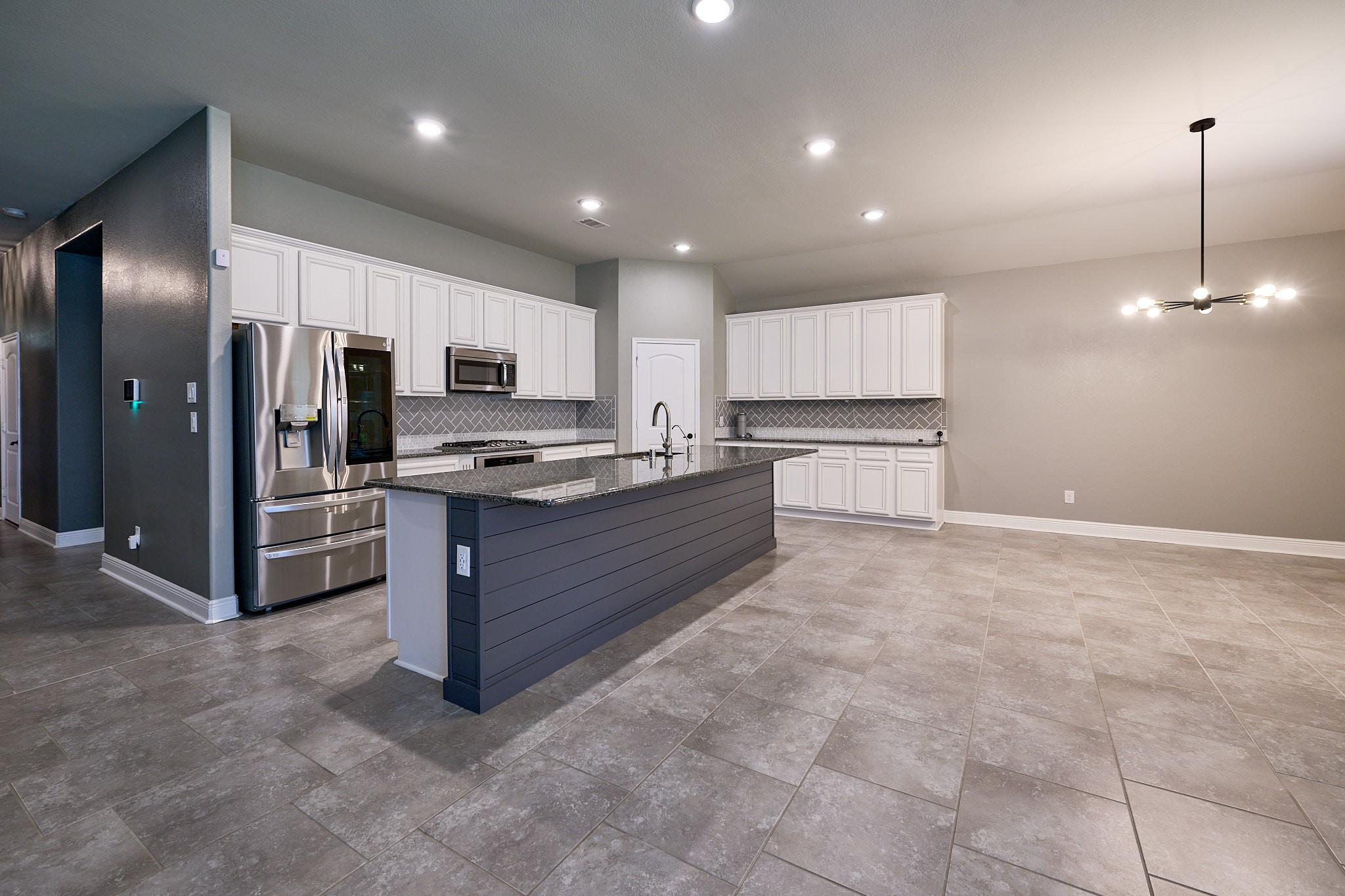4902 Preserve Park Drive Property Photo 12