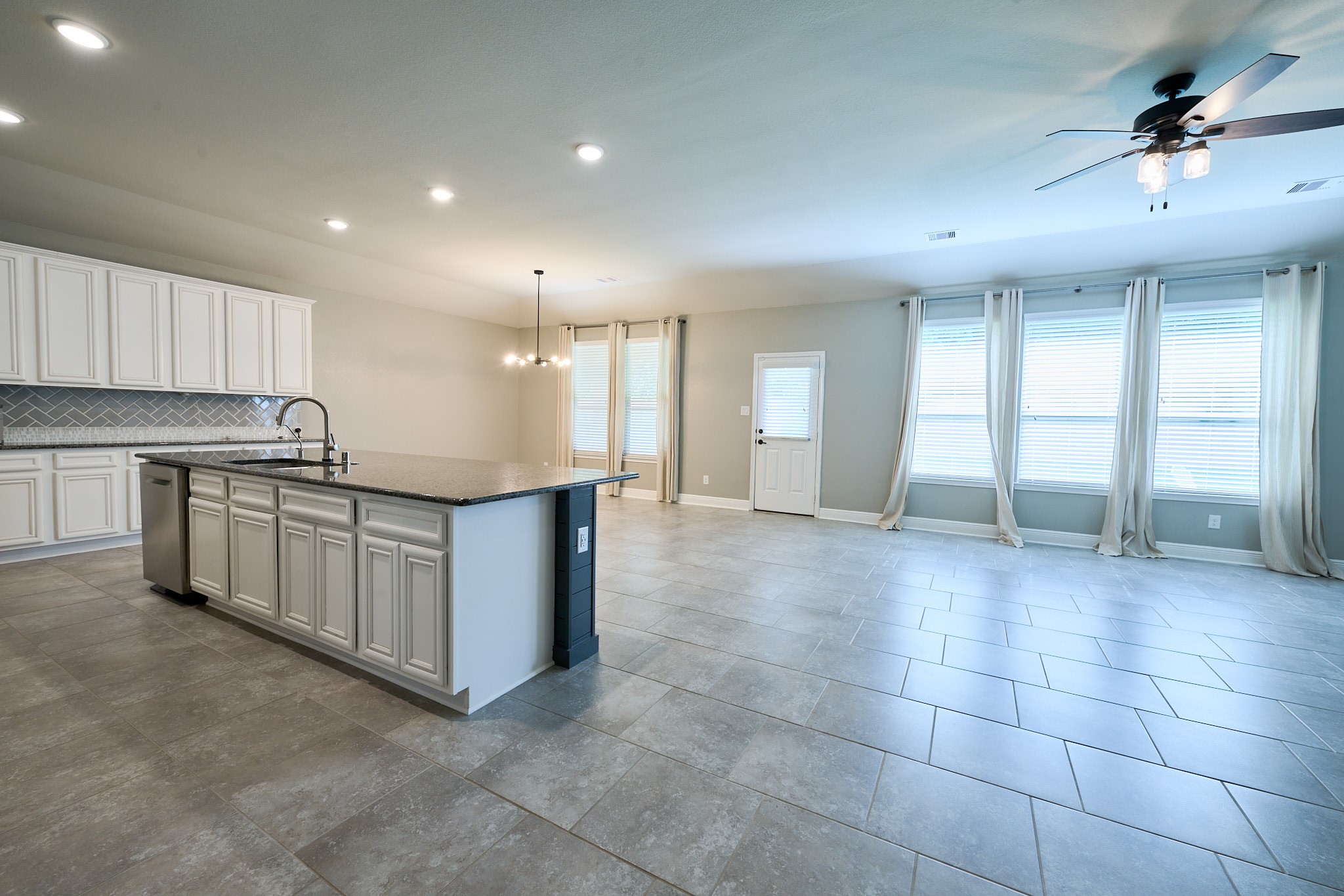 4902 Preserve Park Drive Property Photo 13