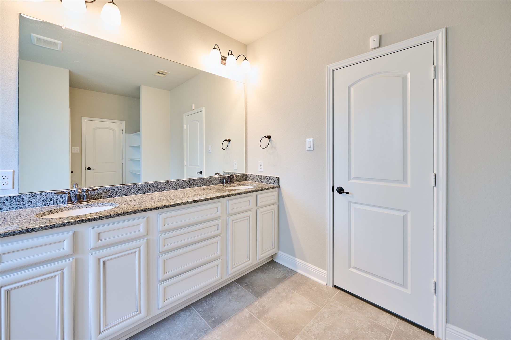4902 Preserve Park Drive Property Photo 28