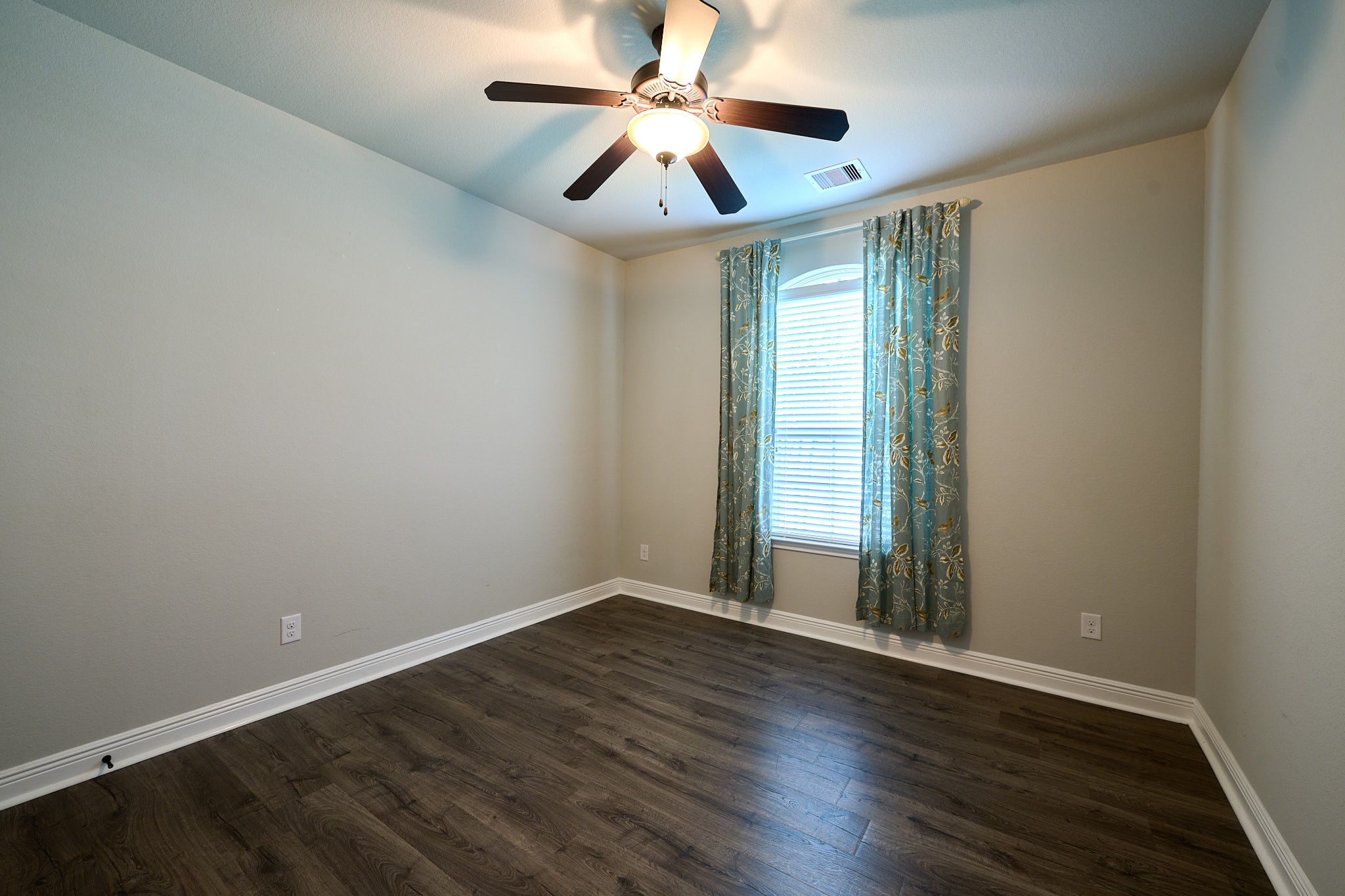 4902 Preserve Park Drive Property Photo 37