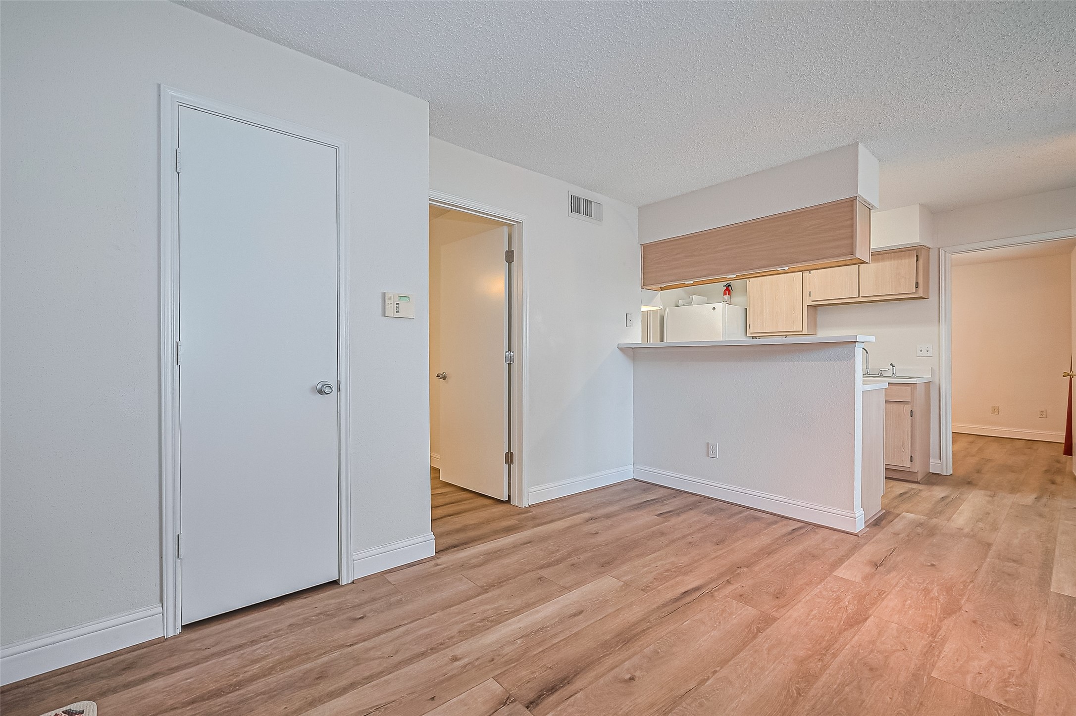 2750 Holly Hall Street 910 Property Photo 8