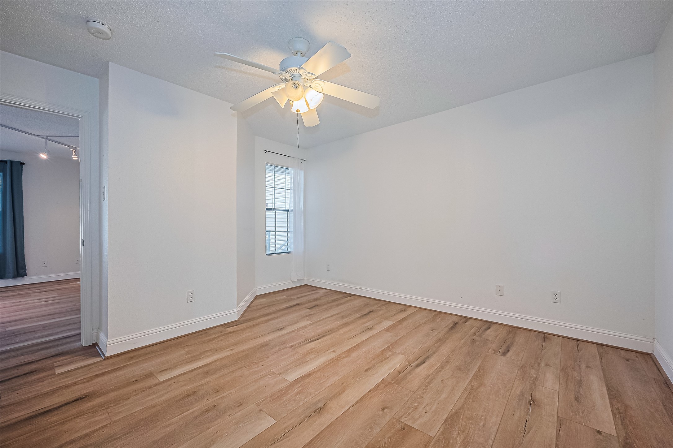 2750 Holly Hall Street 910 Property Photo 21