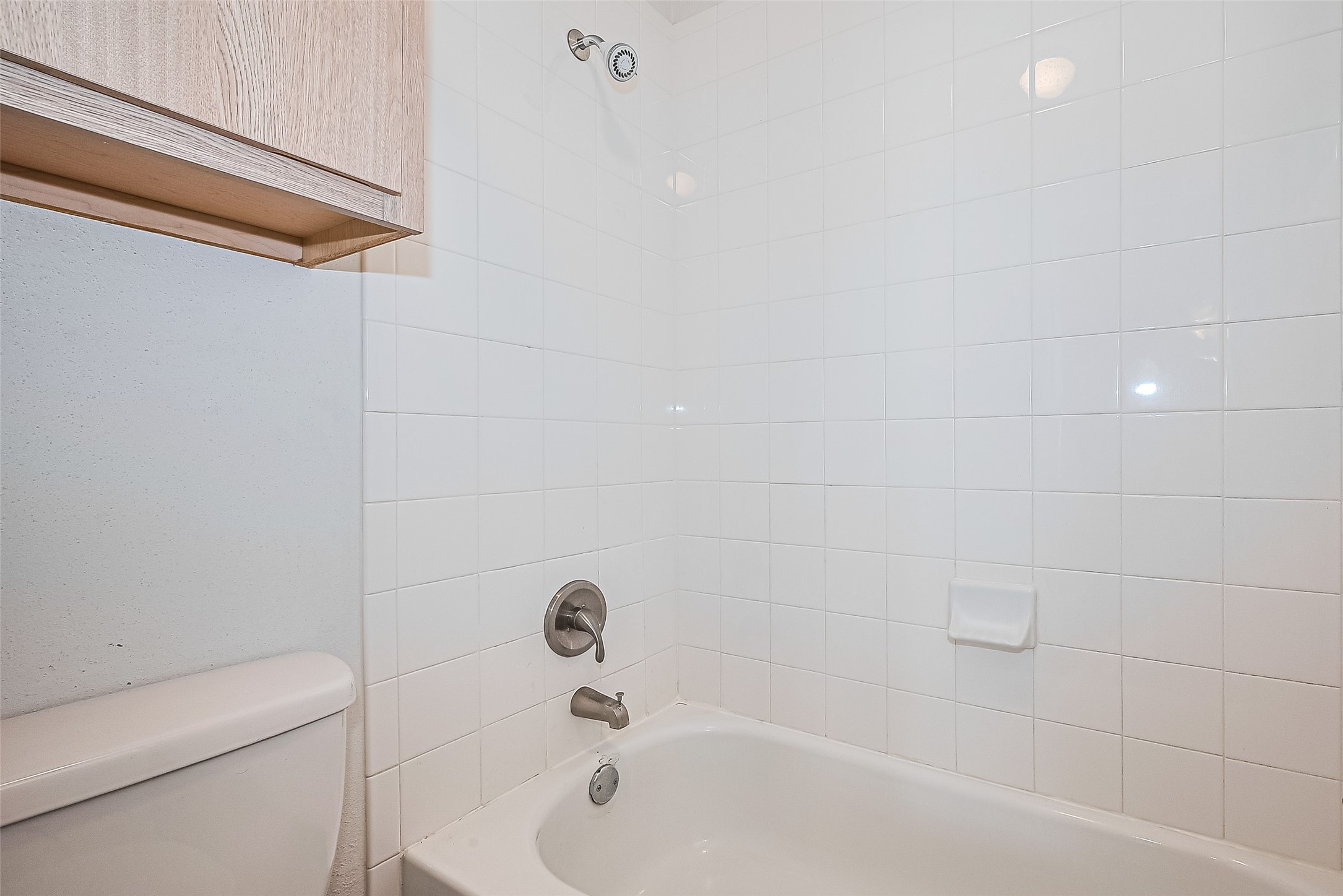 2750 Holly Hall Street 910 Property Photo 28