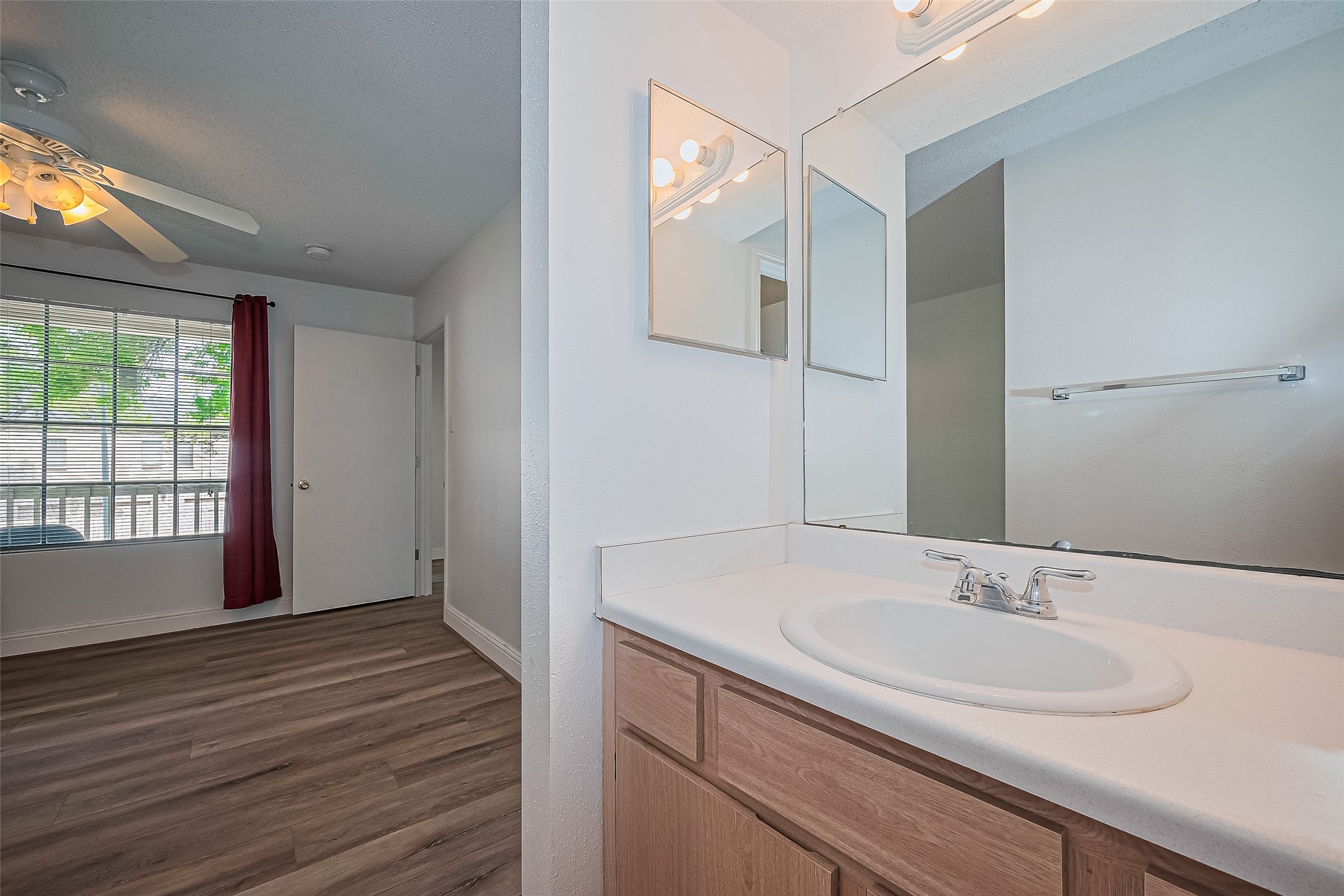 2750 Holly Hall Street 910 Property Photo 29