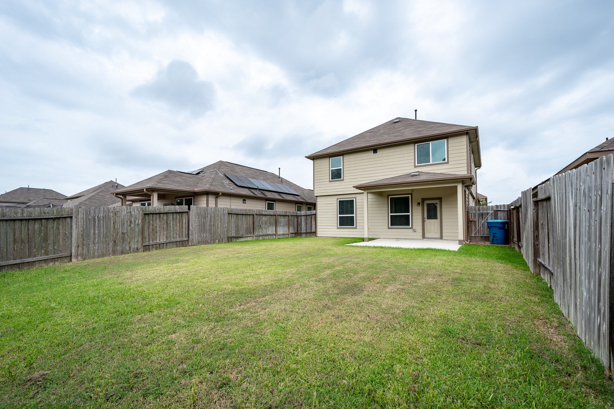 17542 Holroyd Road Property Photo 30