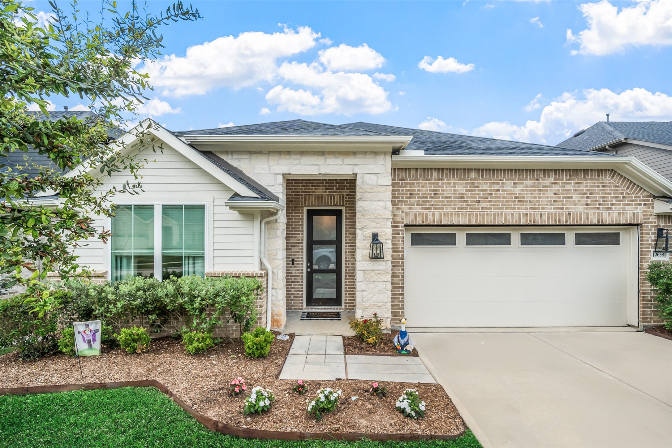 40638 Goldeneye Place Property Photo 1