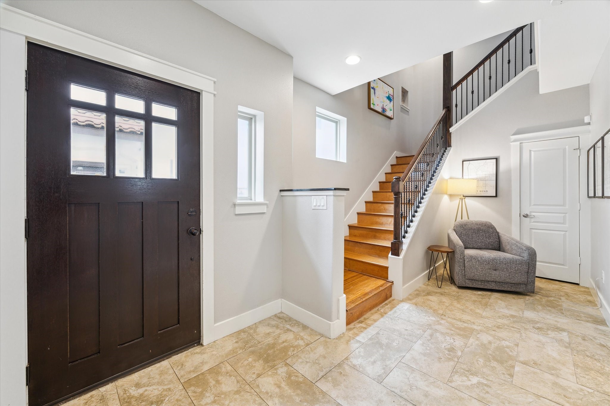 5743 Kansas Street D Property Photo 4