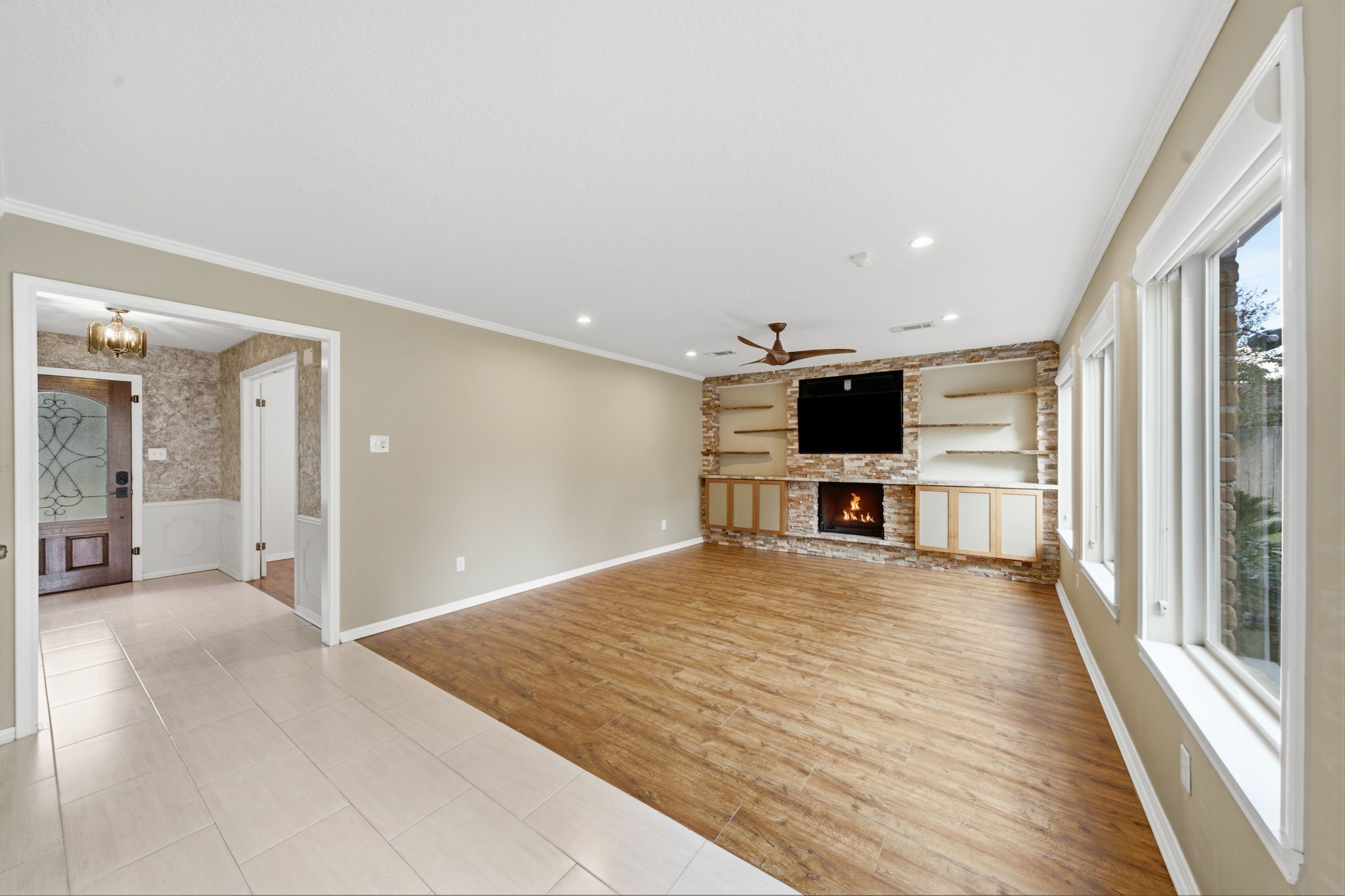 8102 Durklyn Lane Property Photo 10