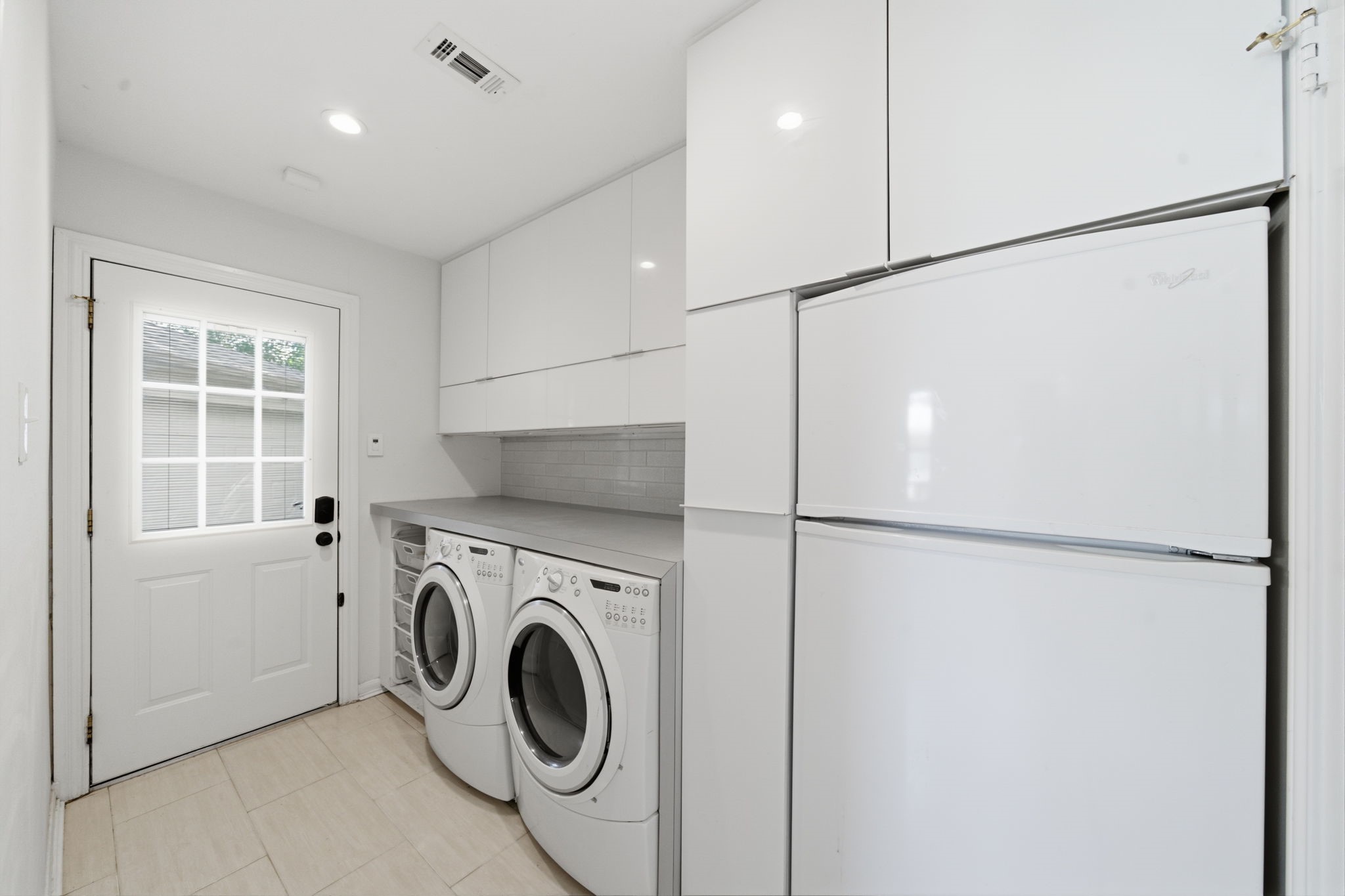 8102 Durklyn Lane Property Photo 19