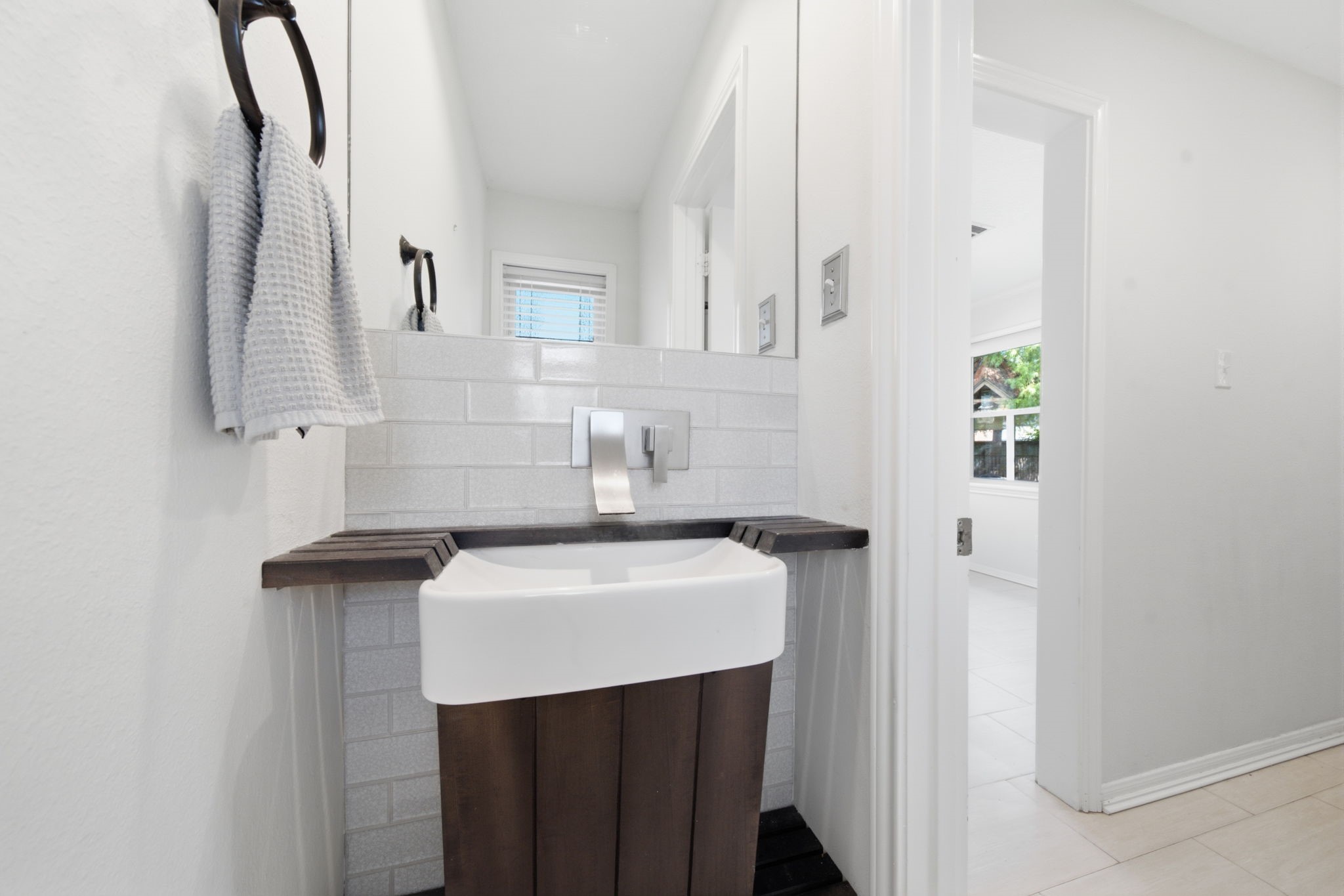 8102 Durklyn Lane Property Photo 20