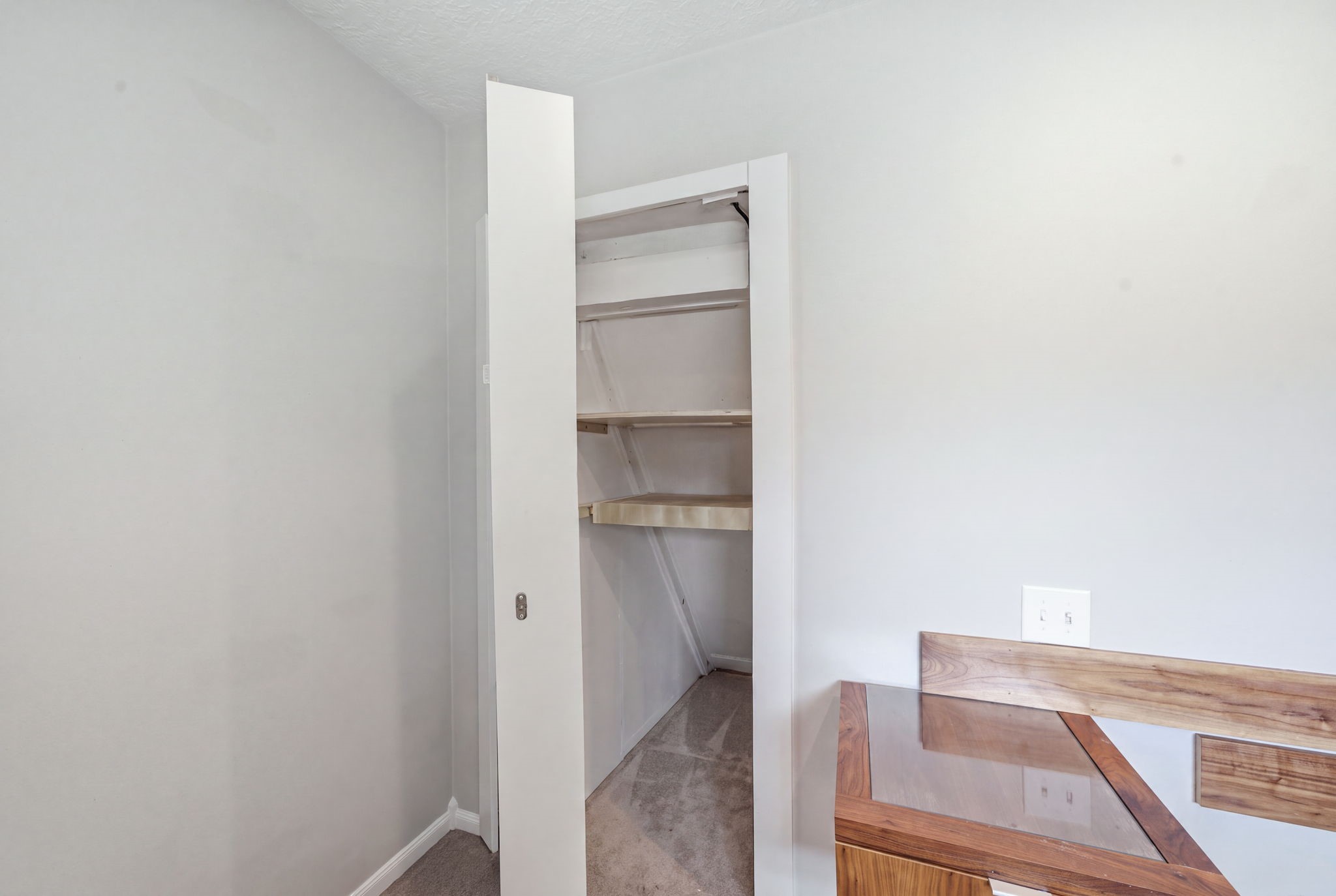 8102 Durklyn Lane Property Photo 30
