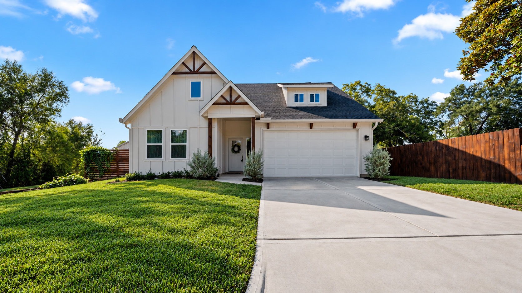 1310 Bridge Street Property Photo 4